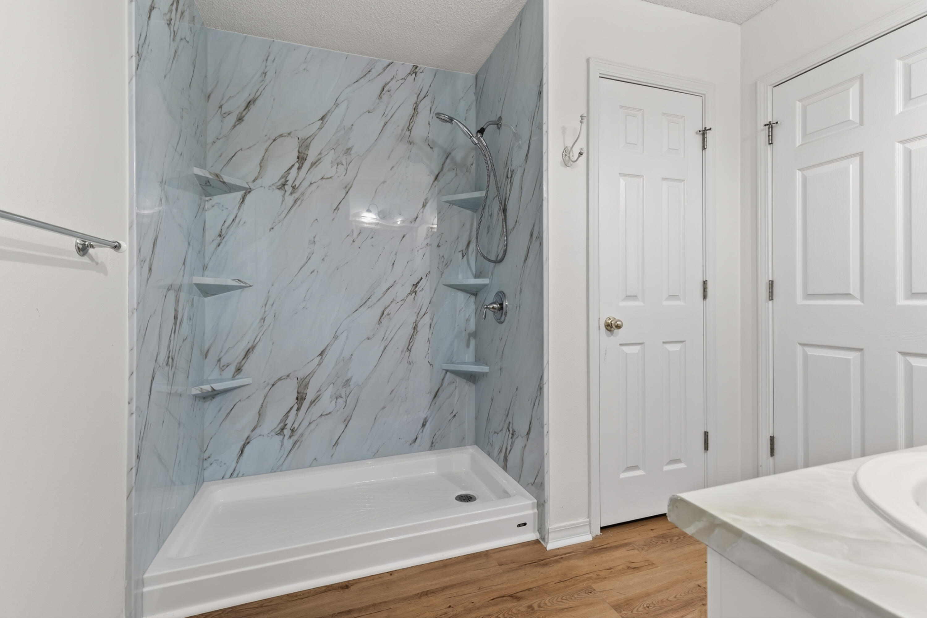 WHISPERWOODS - Residential