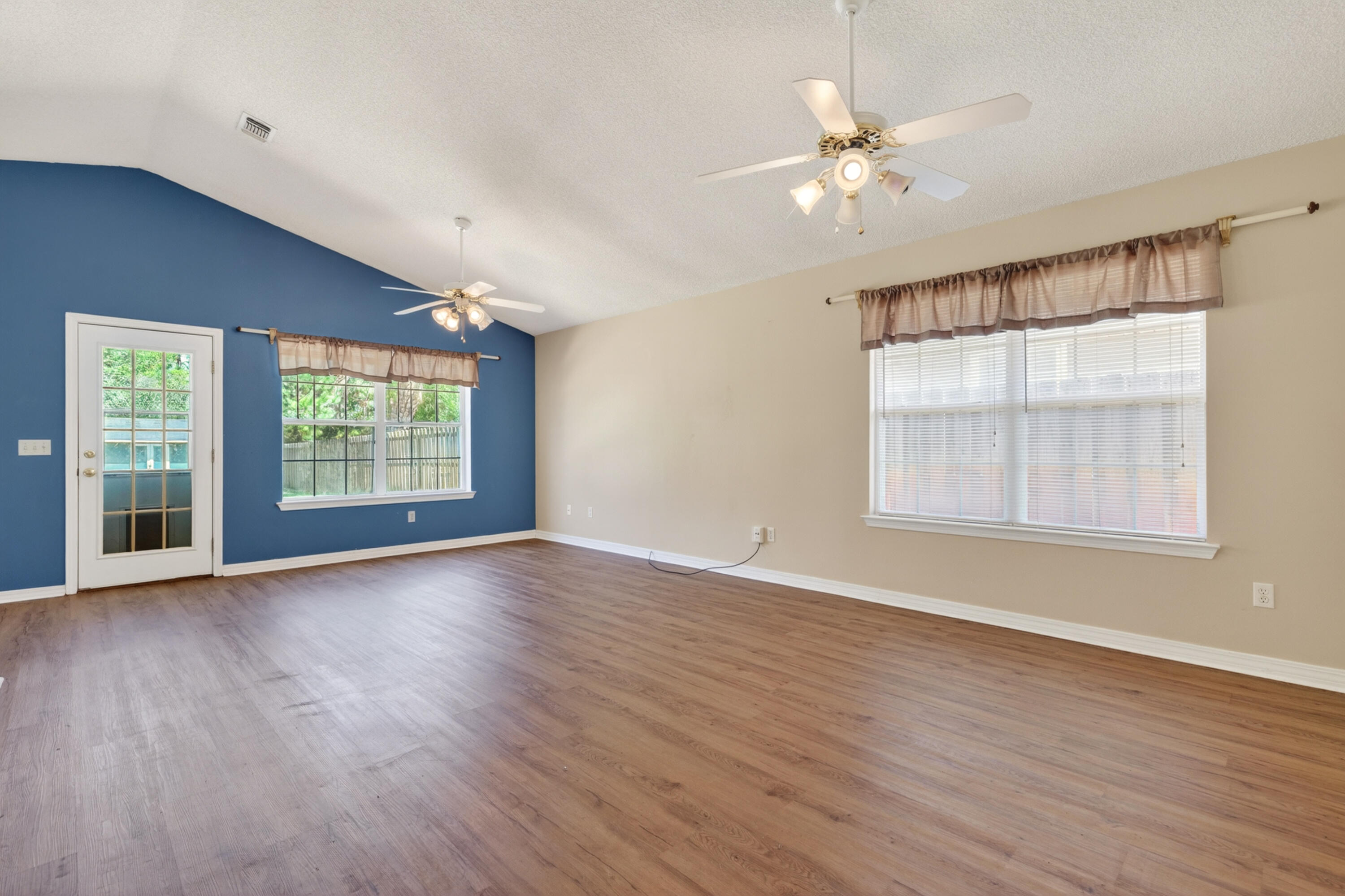 WHISPERWOODS - Residential