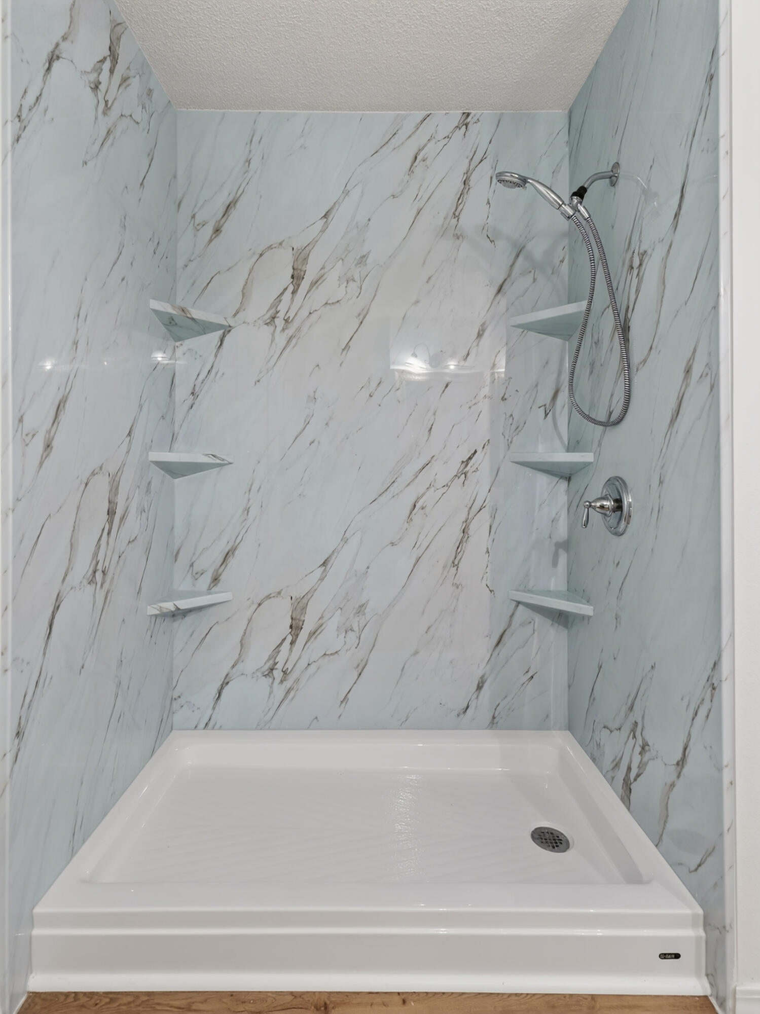 WHISPERWOODS - Residential