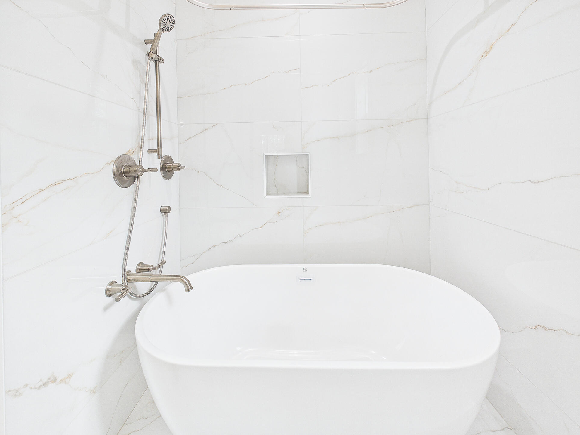 MAGNOLIA BEACH - Residential