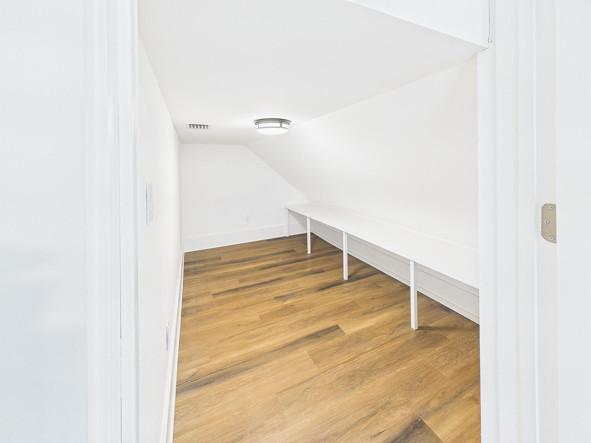 MAGNOLIA BEACH - Residential