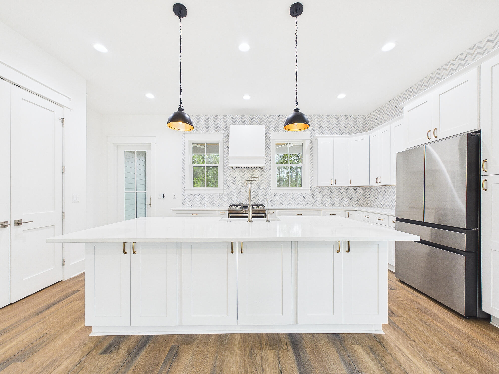 MAGNOLIA BEACH - Residential