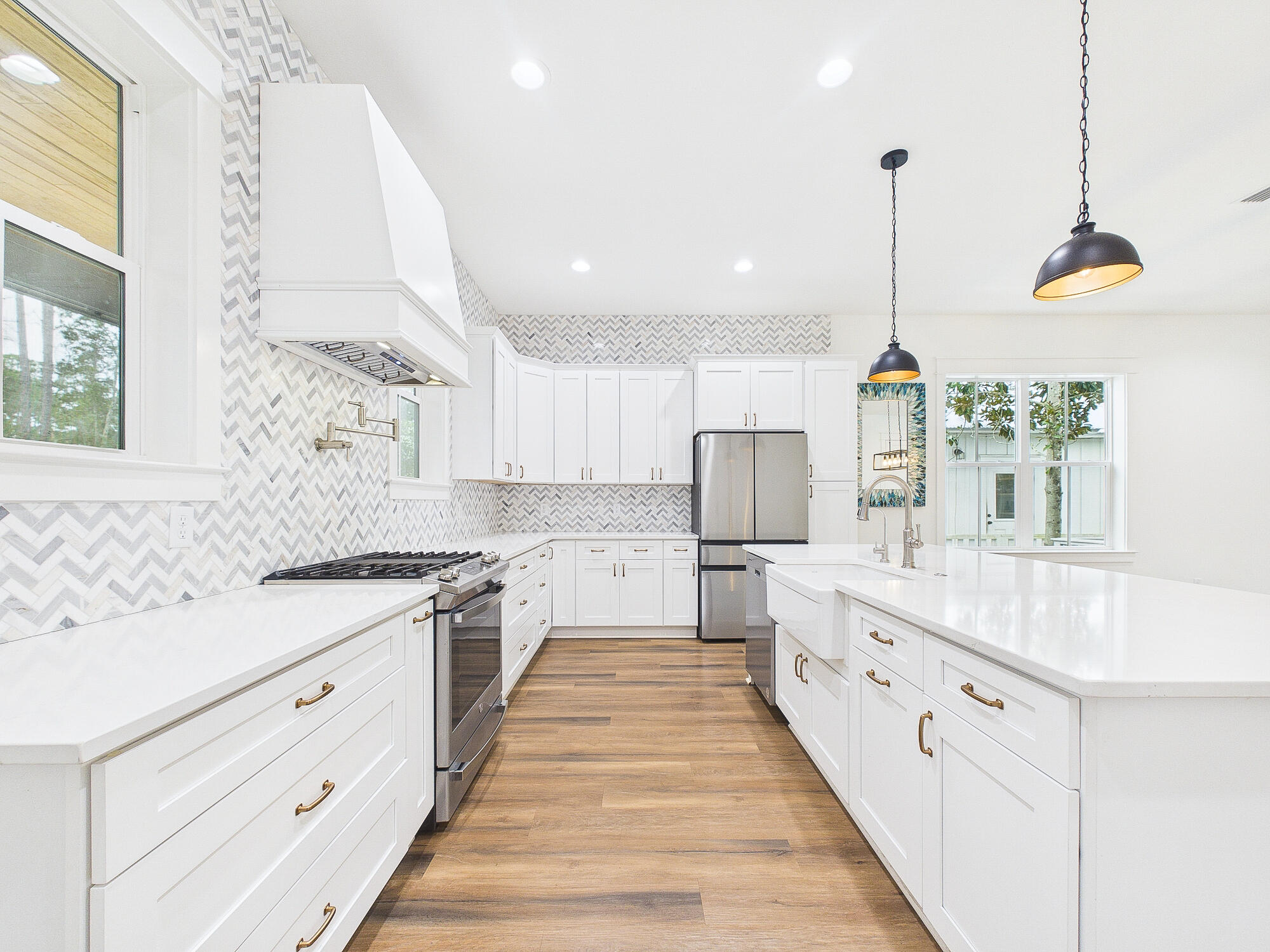 MAGNOLIA BEACH - Residential