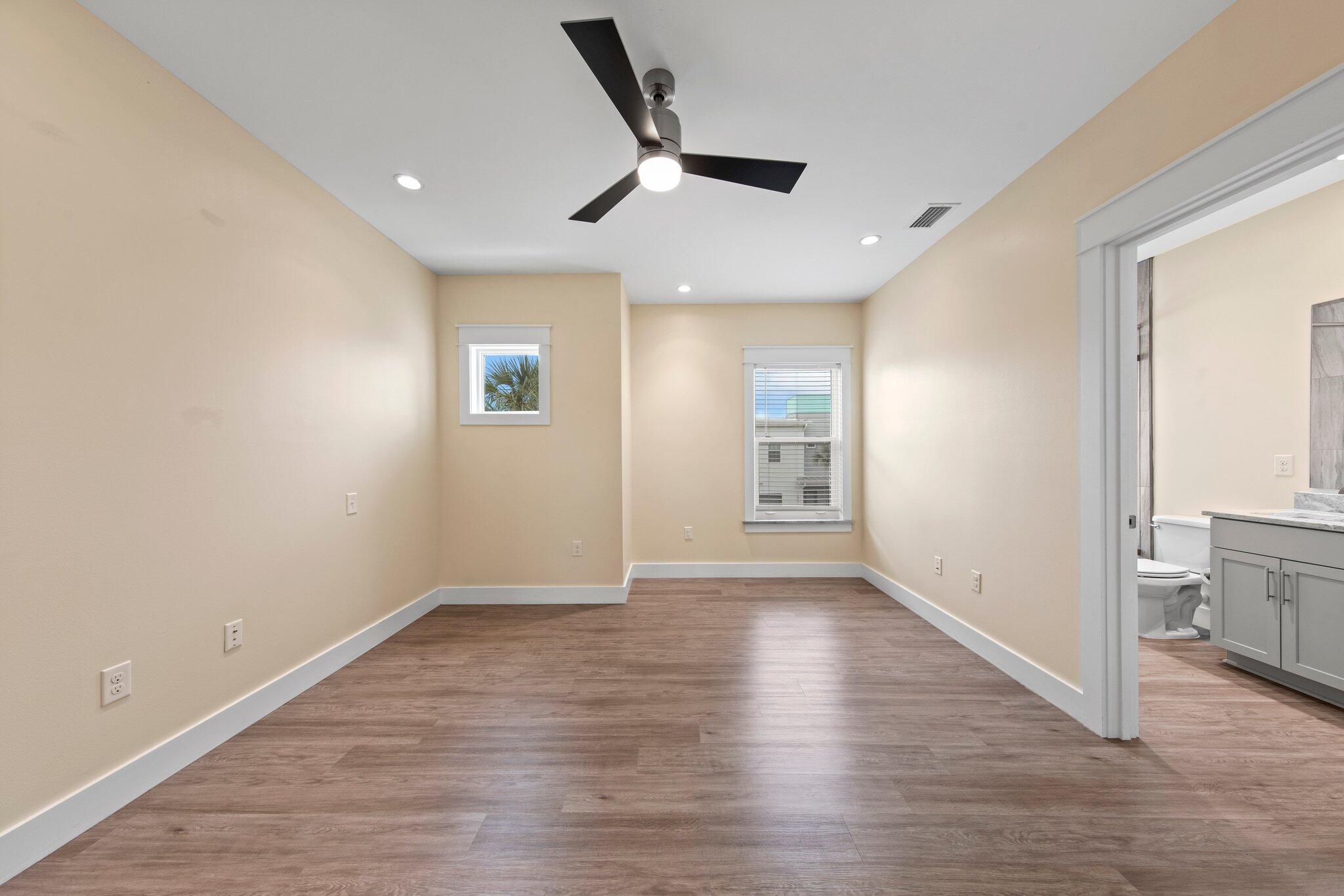 Soundside Lofts - Residential Lease