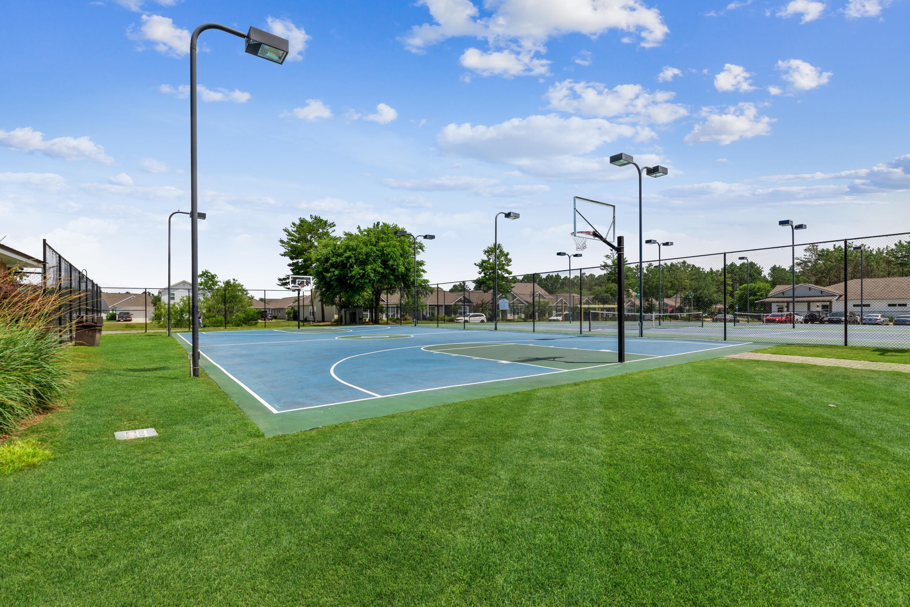 HAMMOCK BAY - Residential