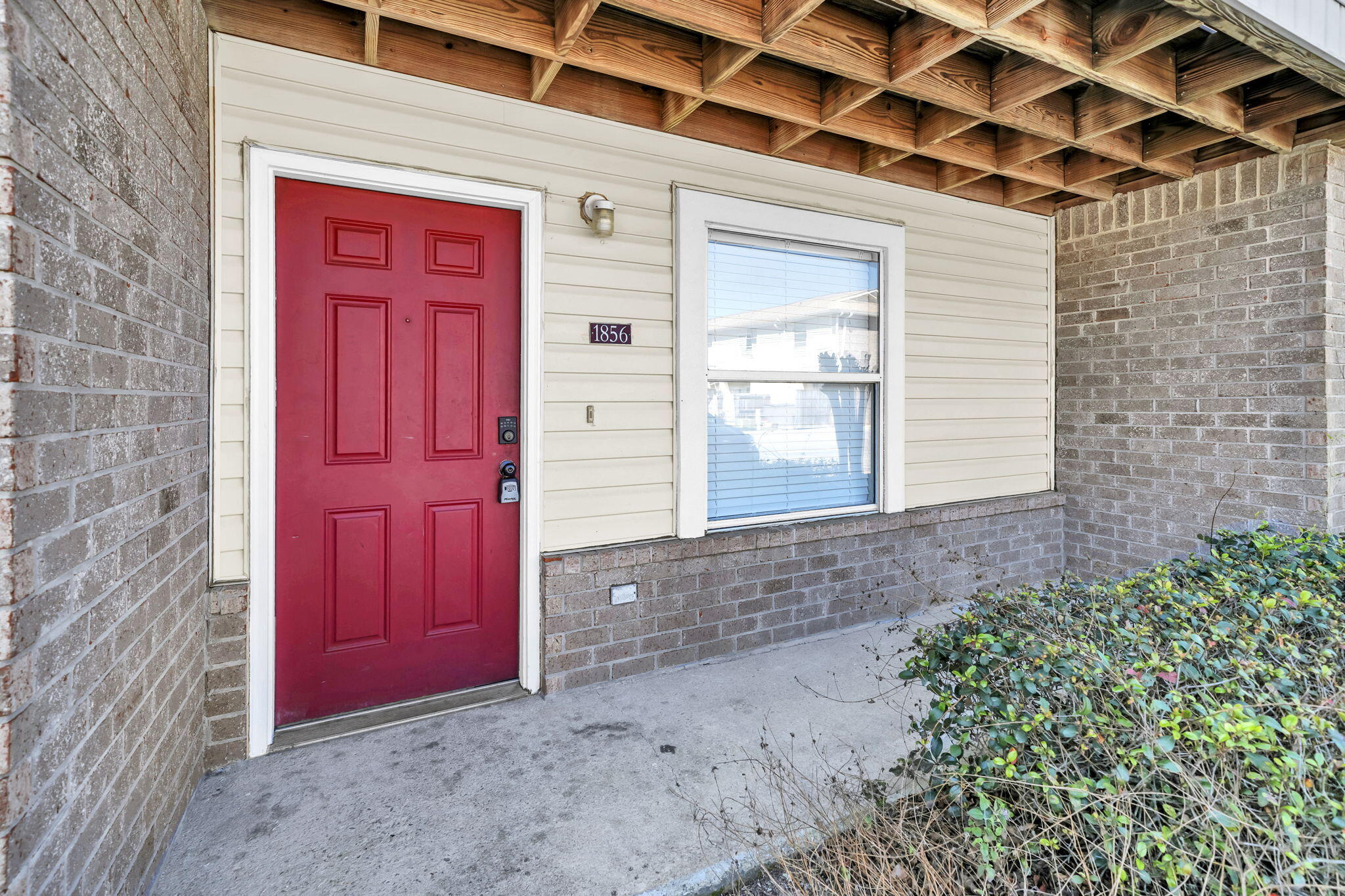 SHAY LIN T/H - Residential Lease