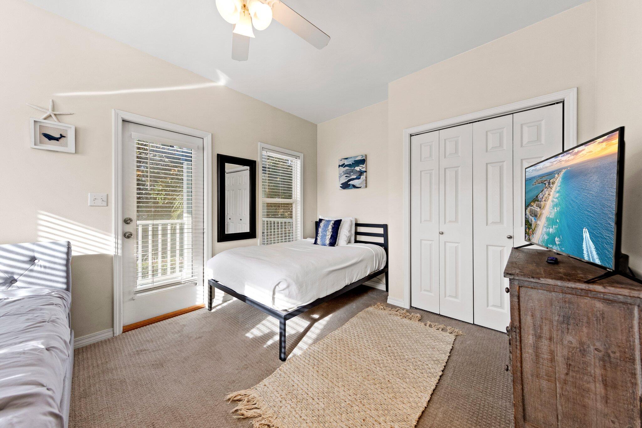 OLD FLORIDA COTTAGES - Residential