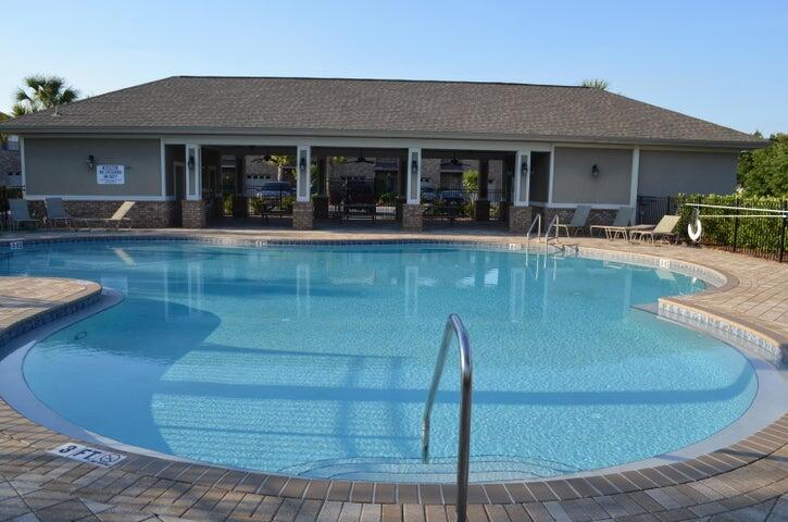 RESERVE POINTE - Residential