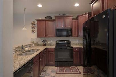 RESERVE POINTE - Residential