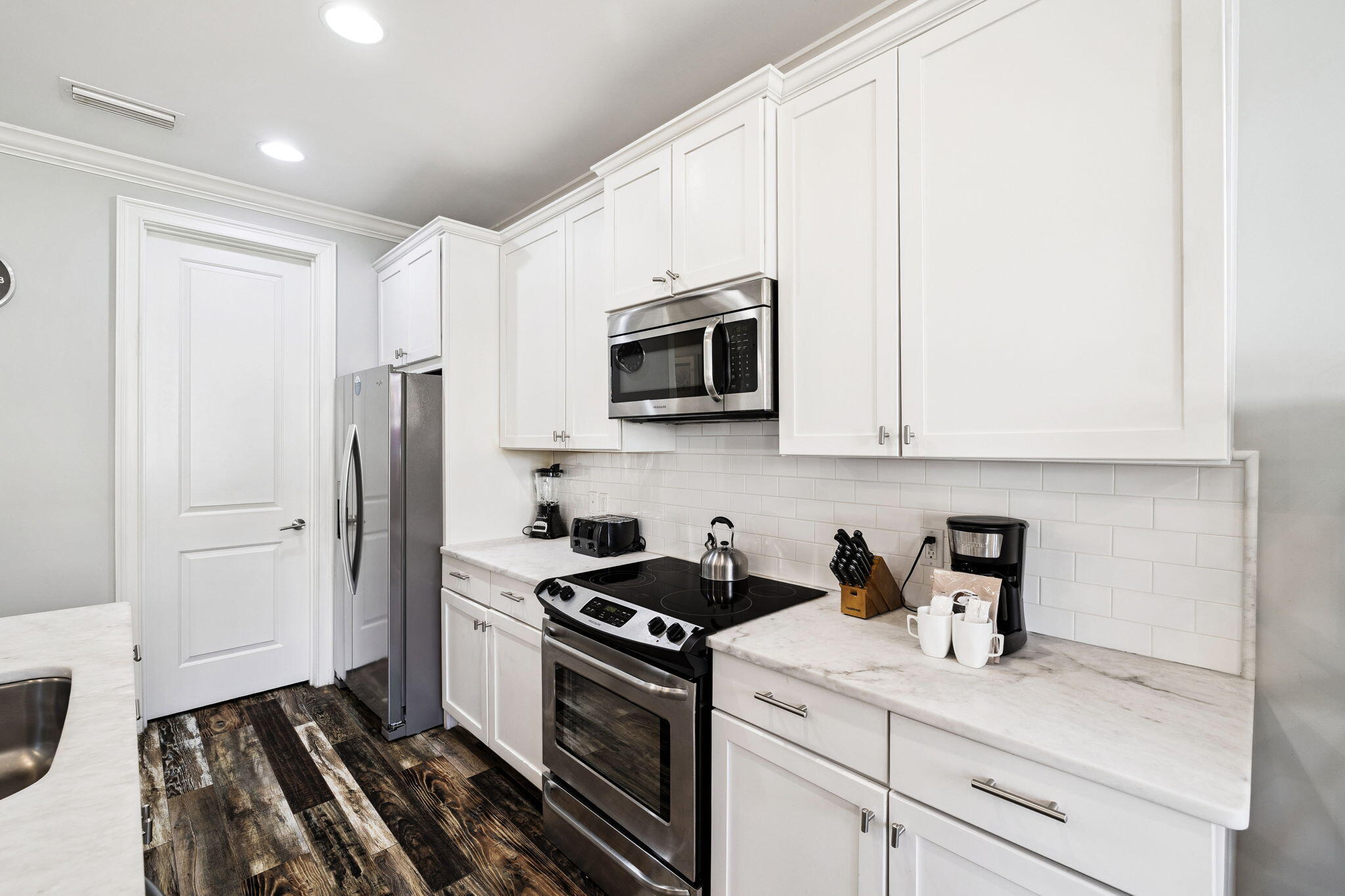 Villa Lago - Residential