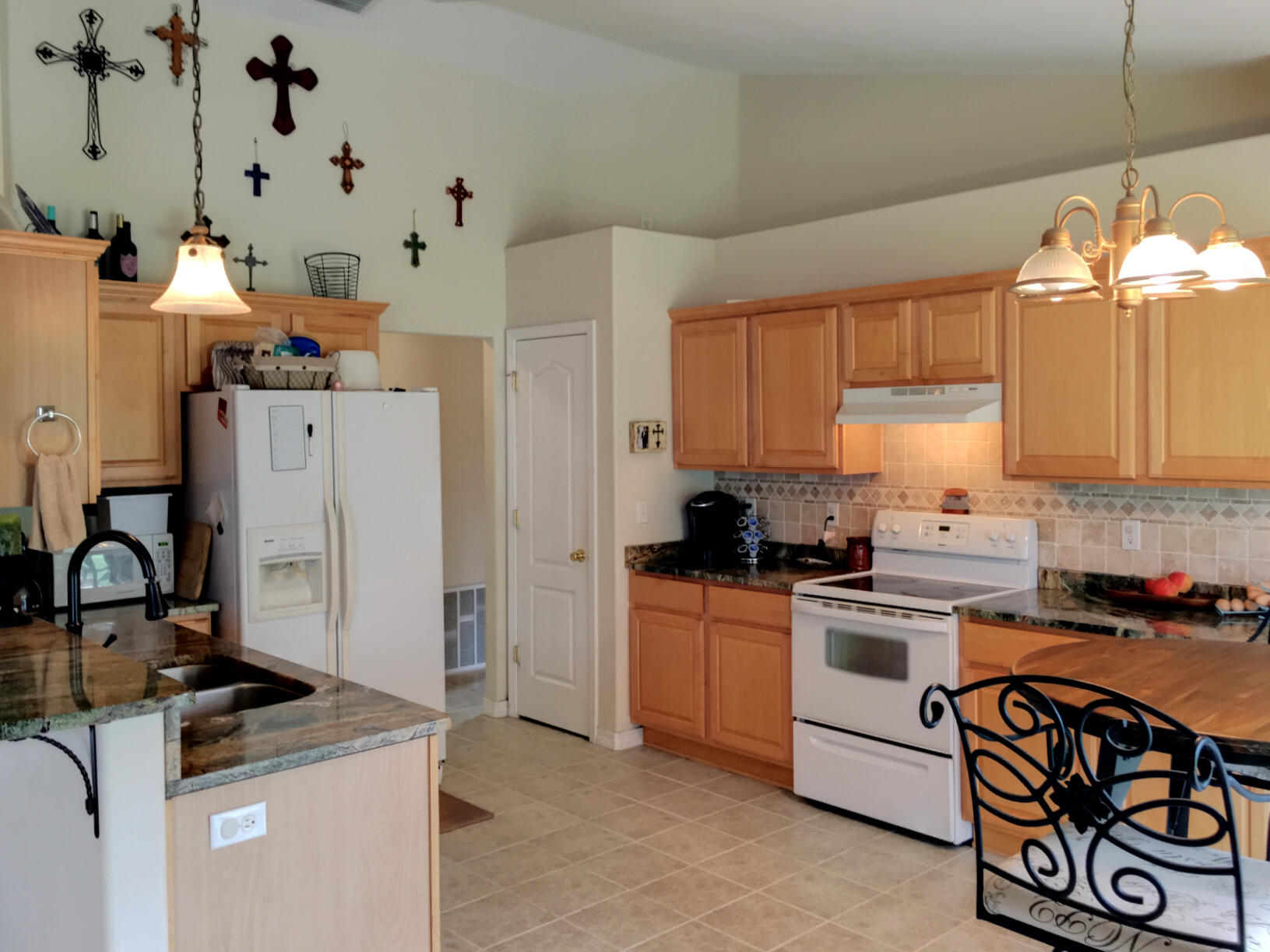 HOLLEY BY THE SEA - Residential