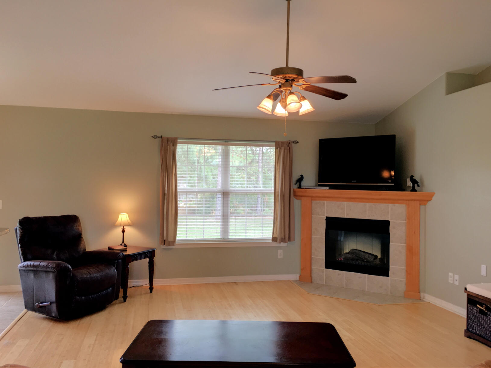 HOLLEY BY THE SEA - Residential