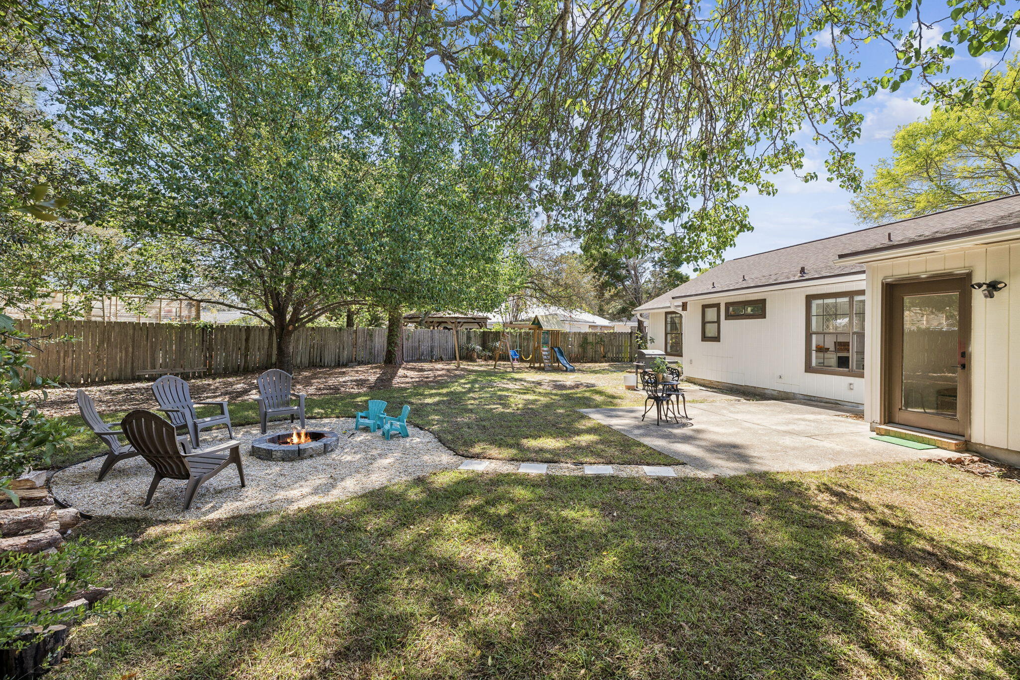 MEADOW WOODS - Residential