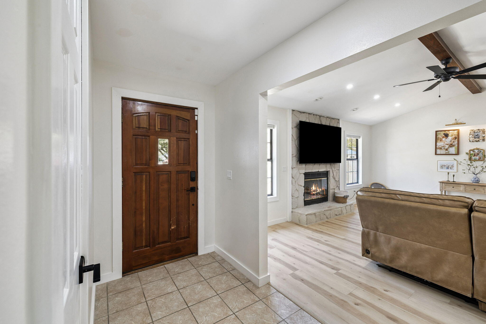 MEADOW WOODS - Residential