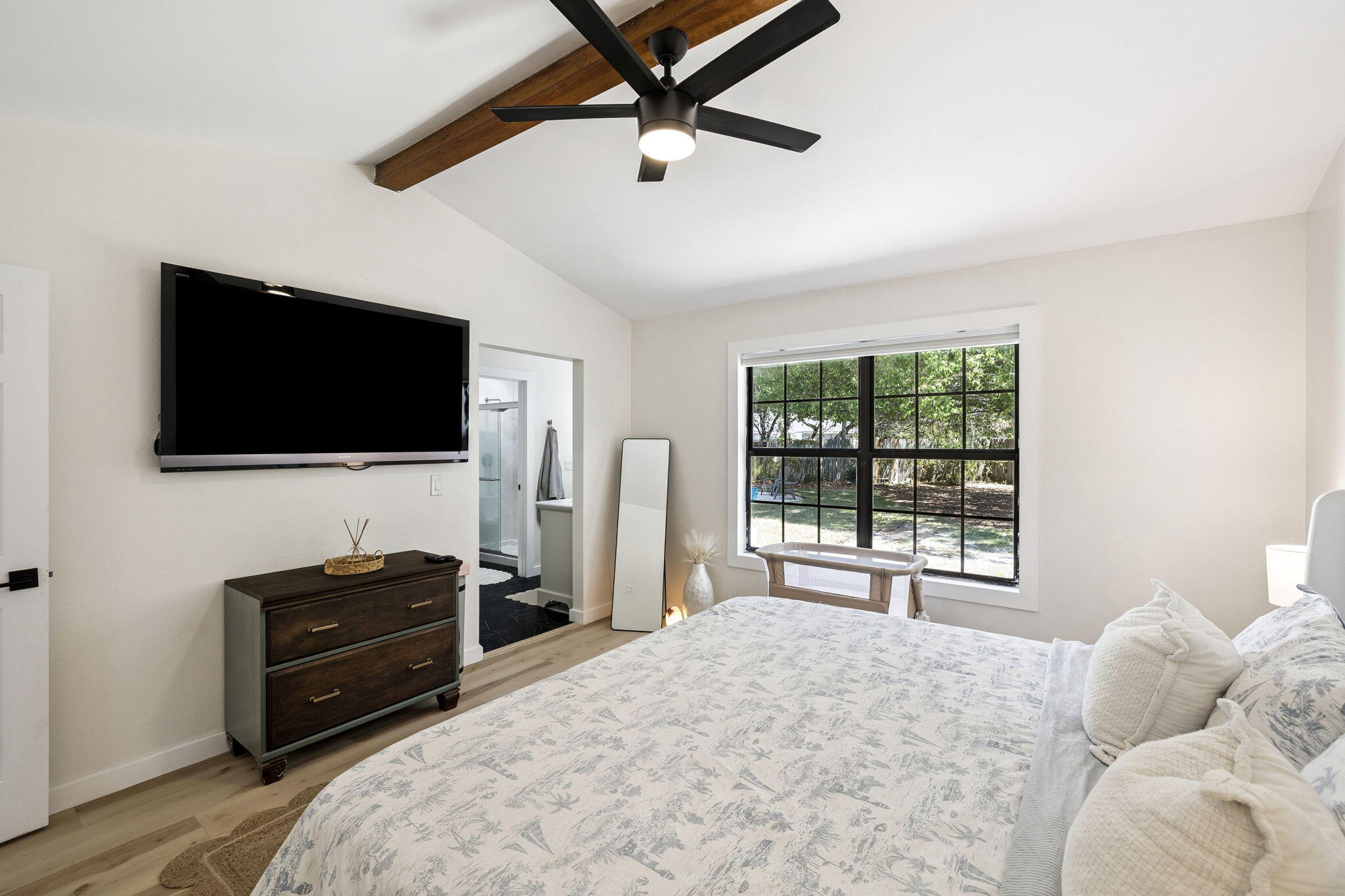 MEADOW WOODS - Residential