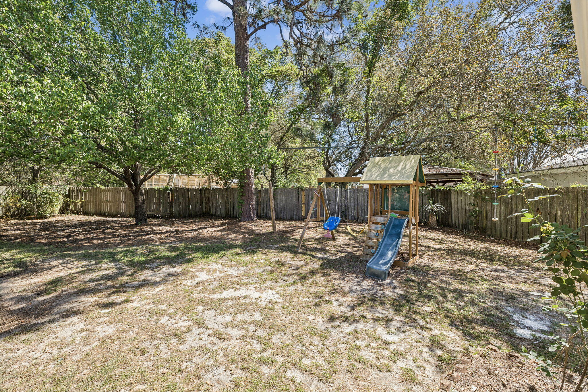 MEADOW WOODS - Residential