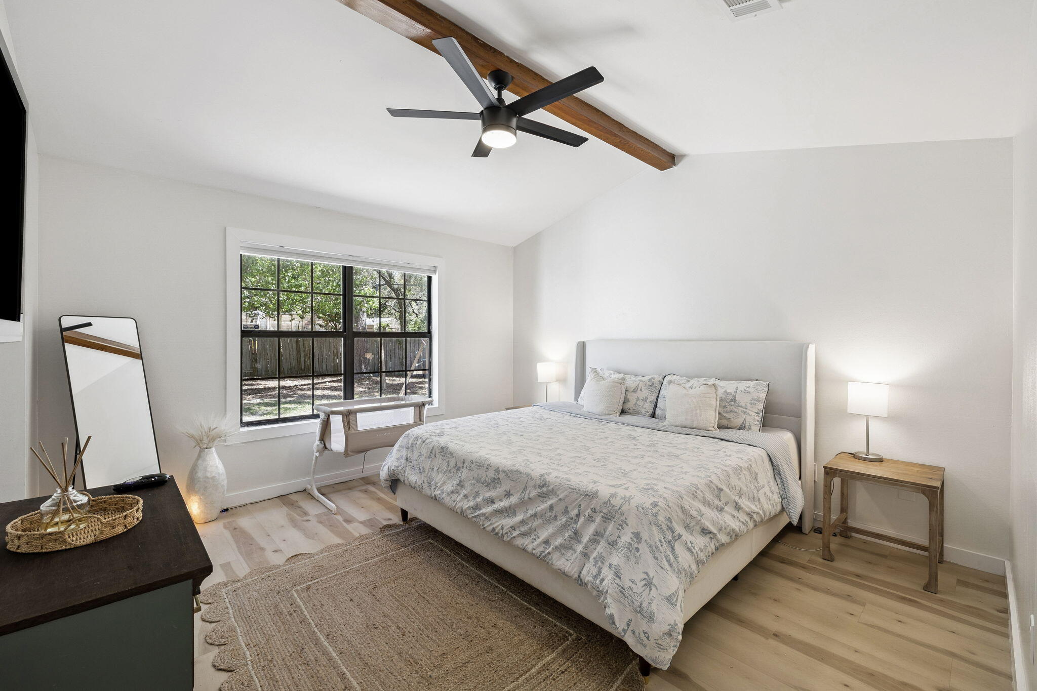 MEADOW WOODS - Residential