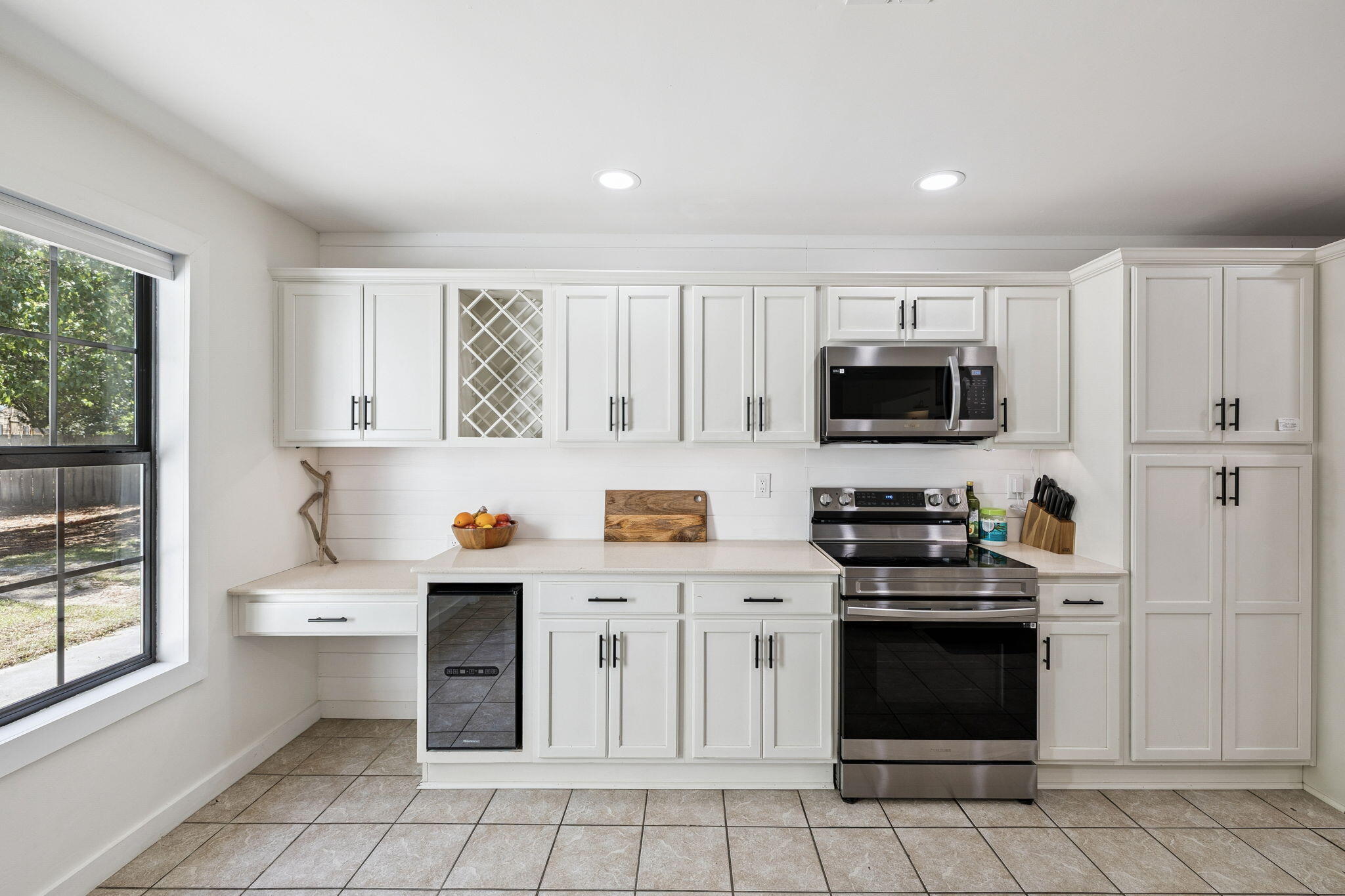 MEADOW WOODS - Residential