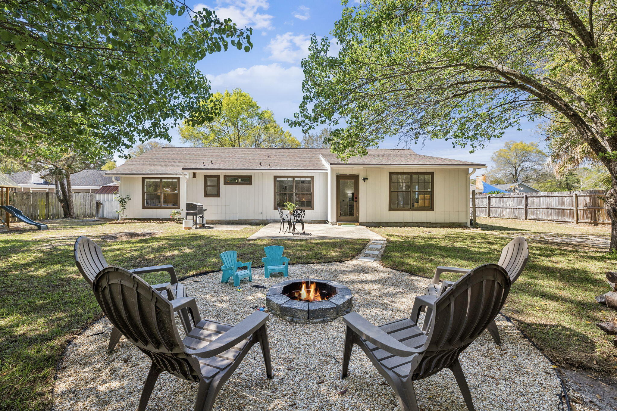 MEADOW WOODS - Residential