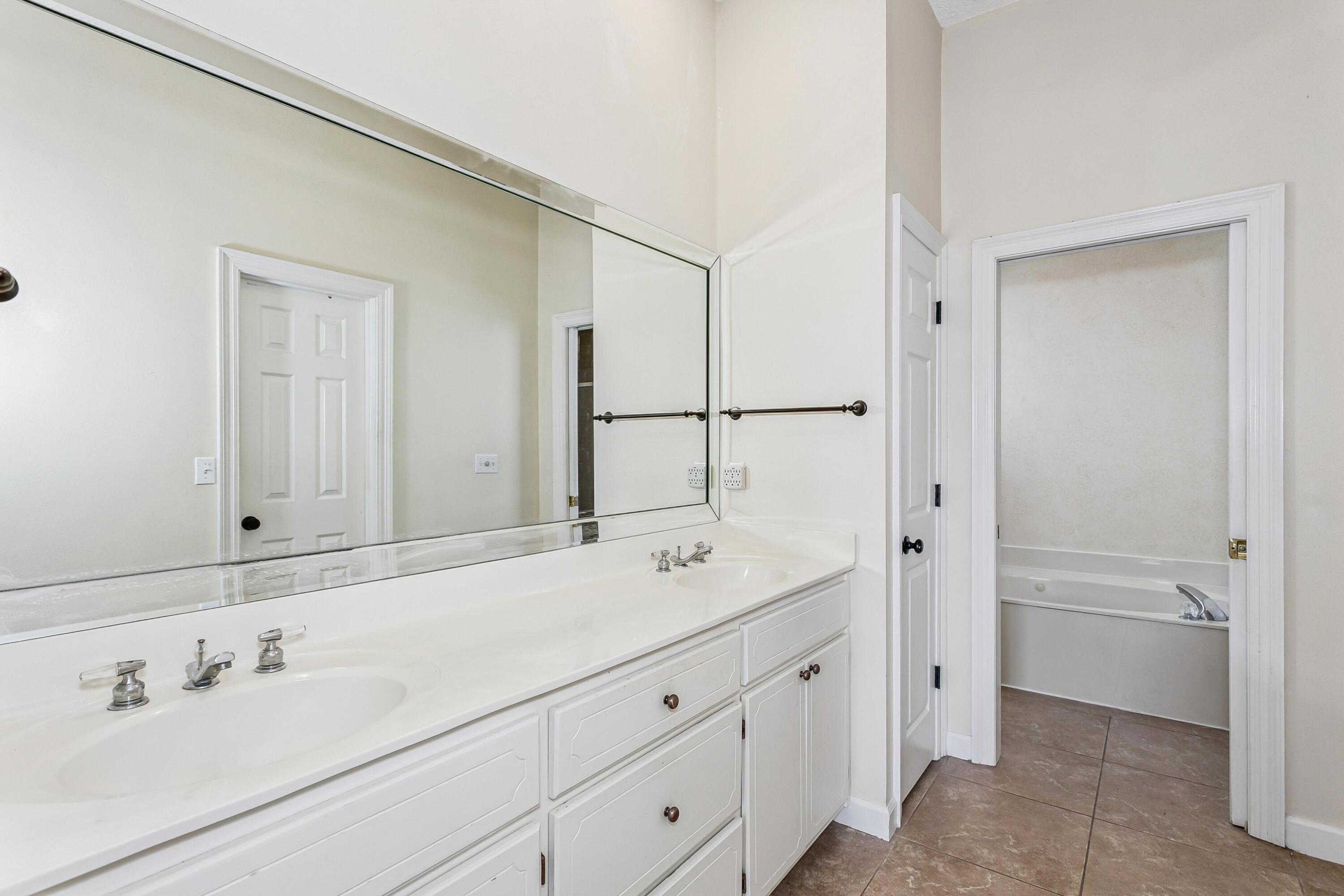 KELL-AIRE GARDENS - Residential