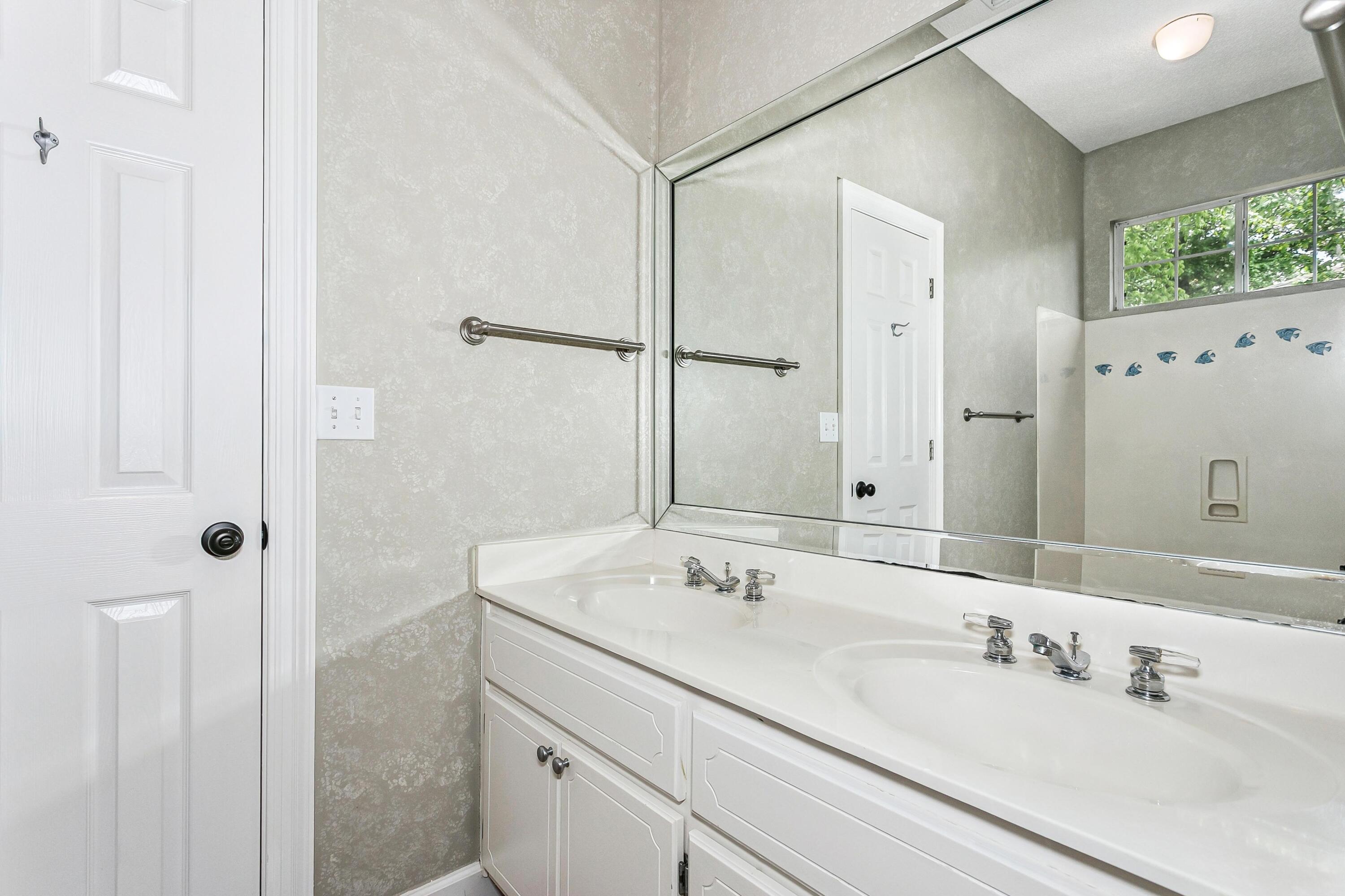KELL-AIRE GARDENS - Residential