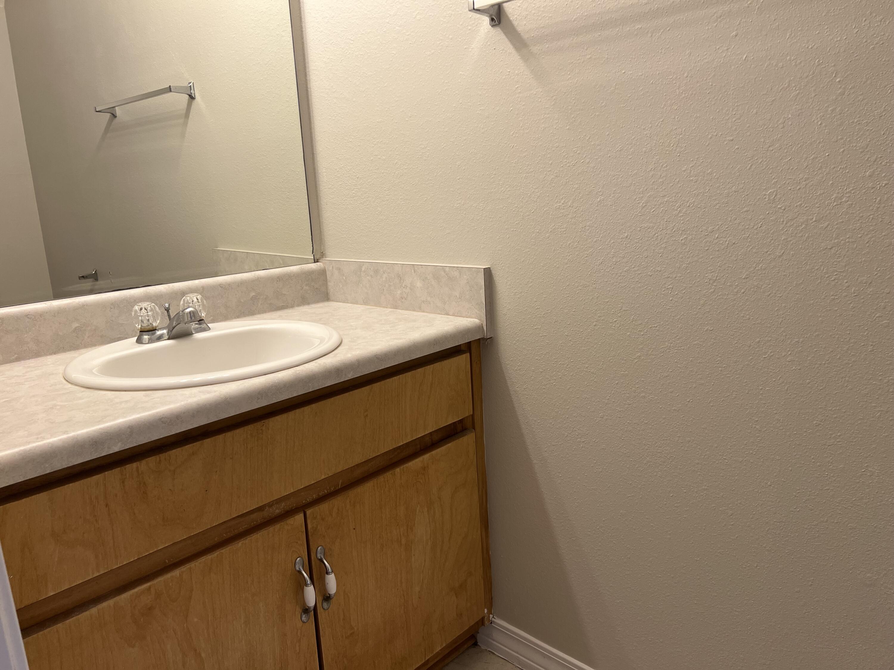 METES & BOUNDS - Residential Lease