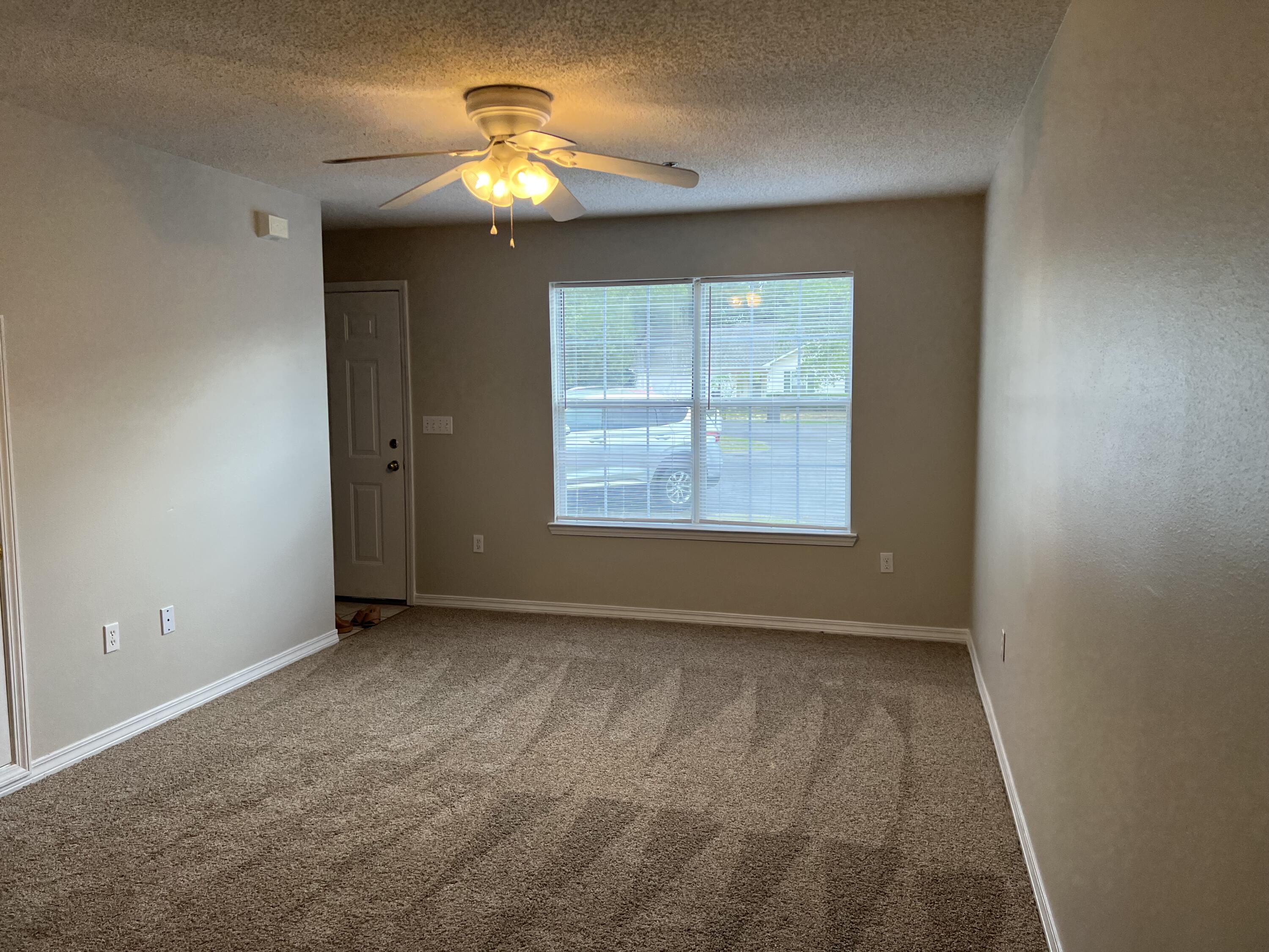 METES & BOUNDS - Residential Lease