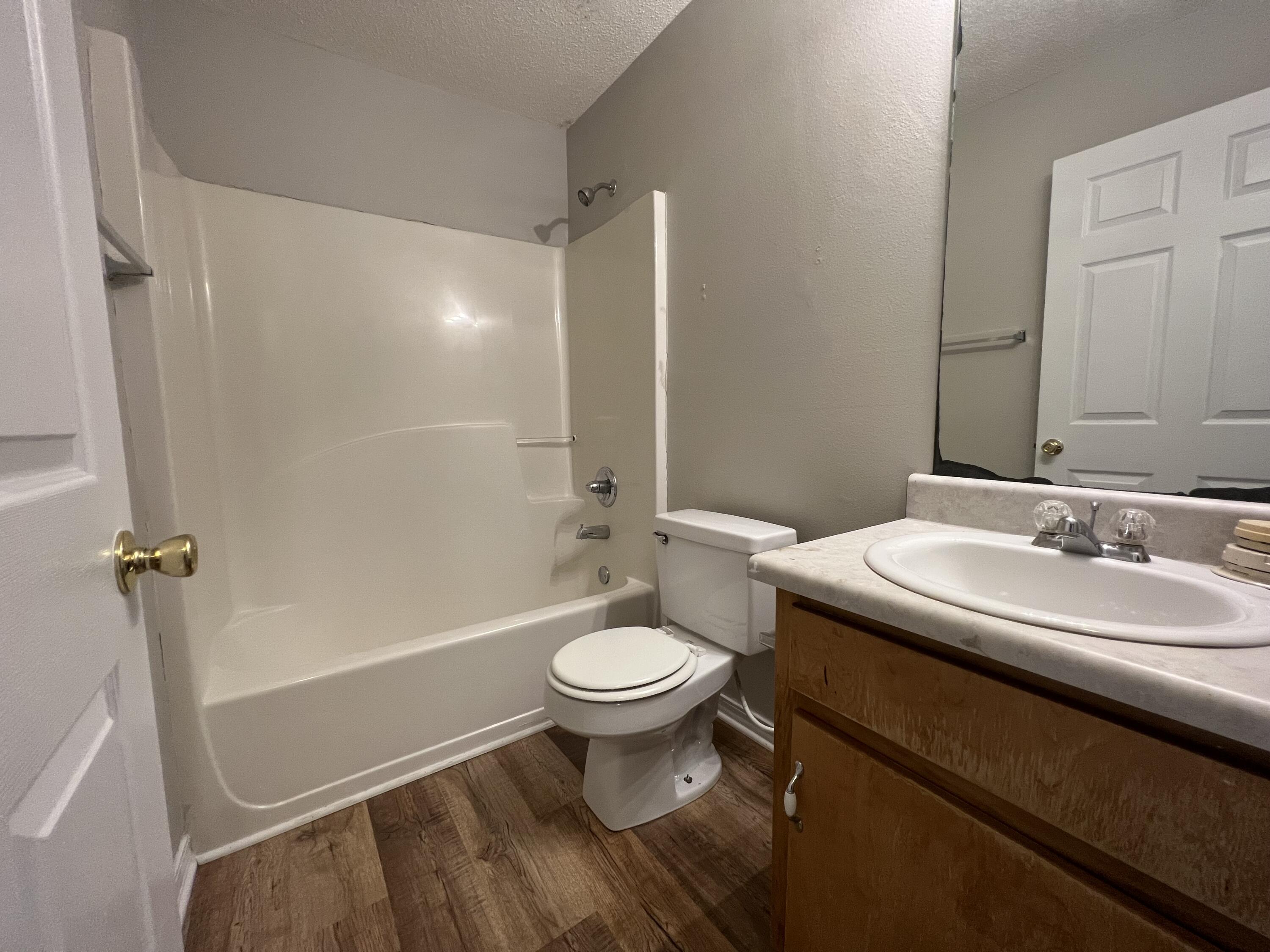 METES & BOUNDS - Residential Lease