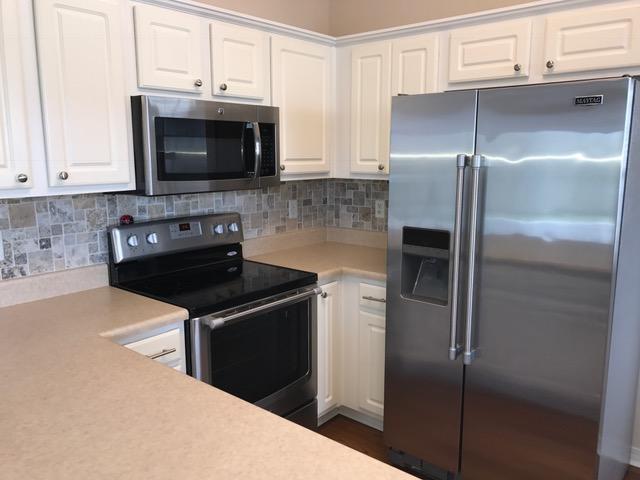 SHADOW LAKES - Residential Lease