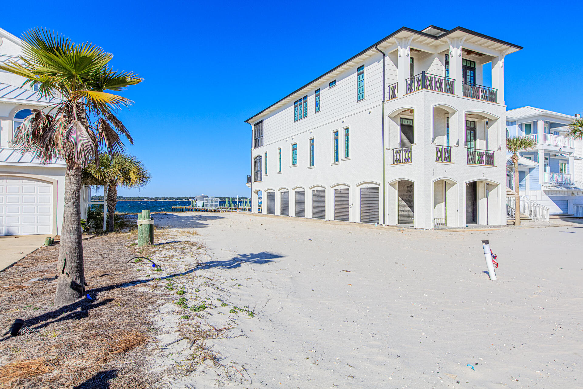 GRAND NAVARRE - Land