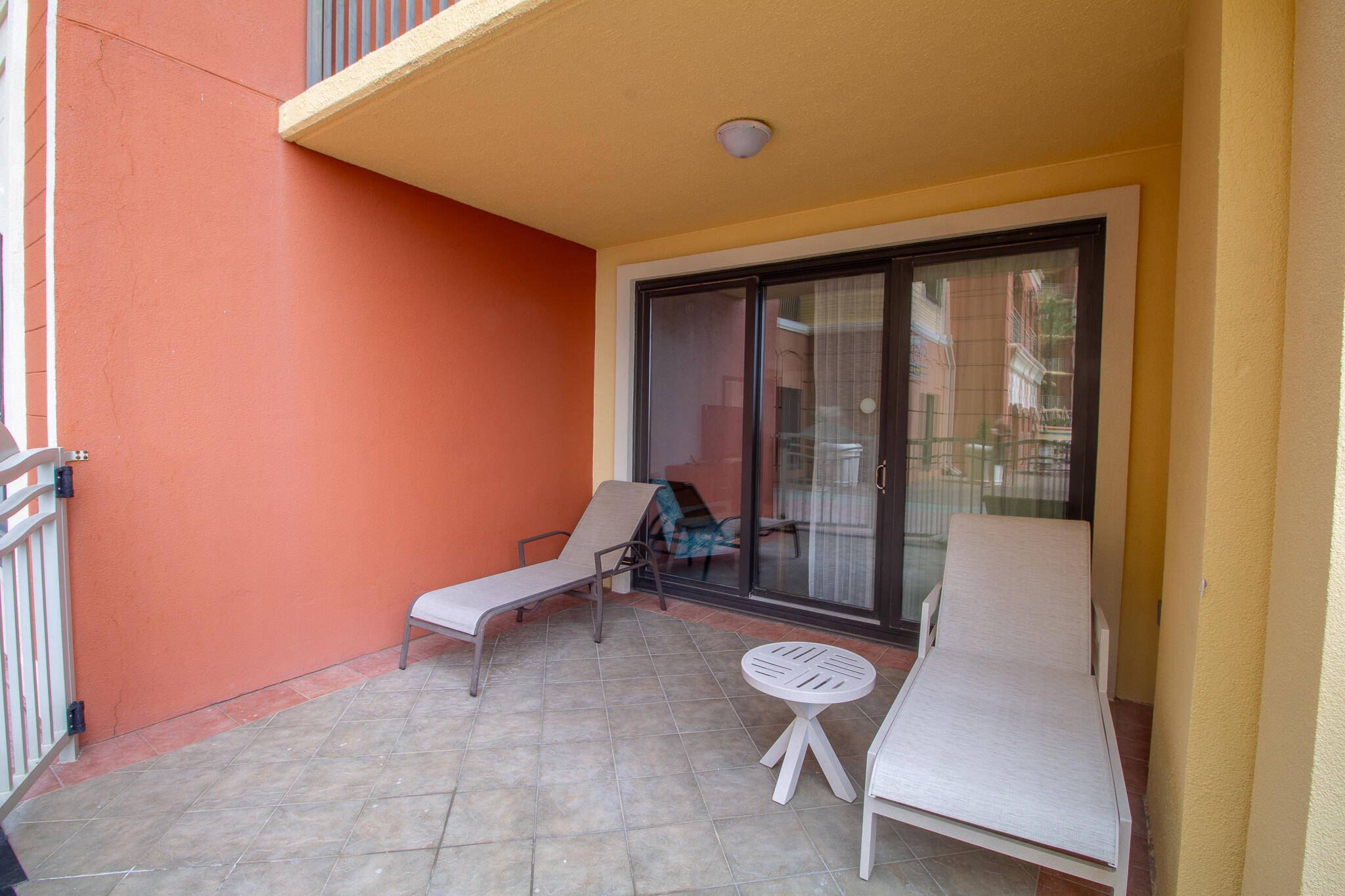 EMERALD GRANDE - Residential