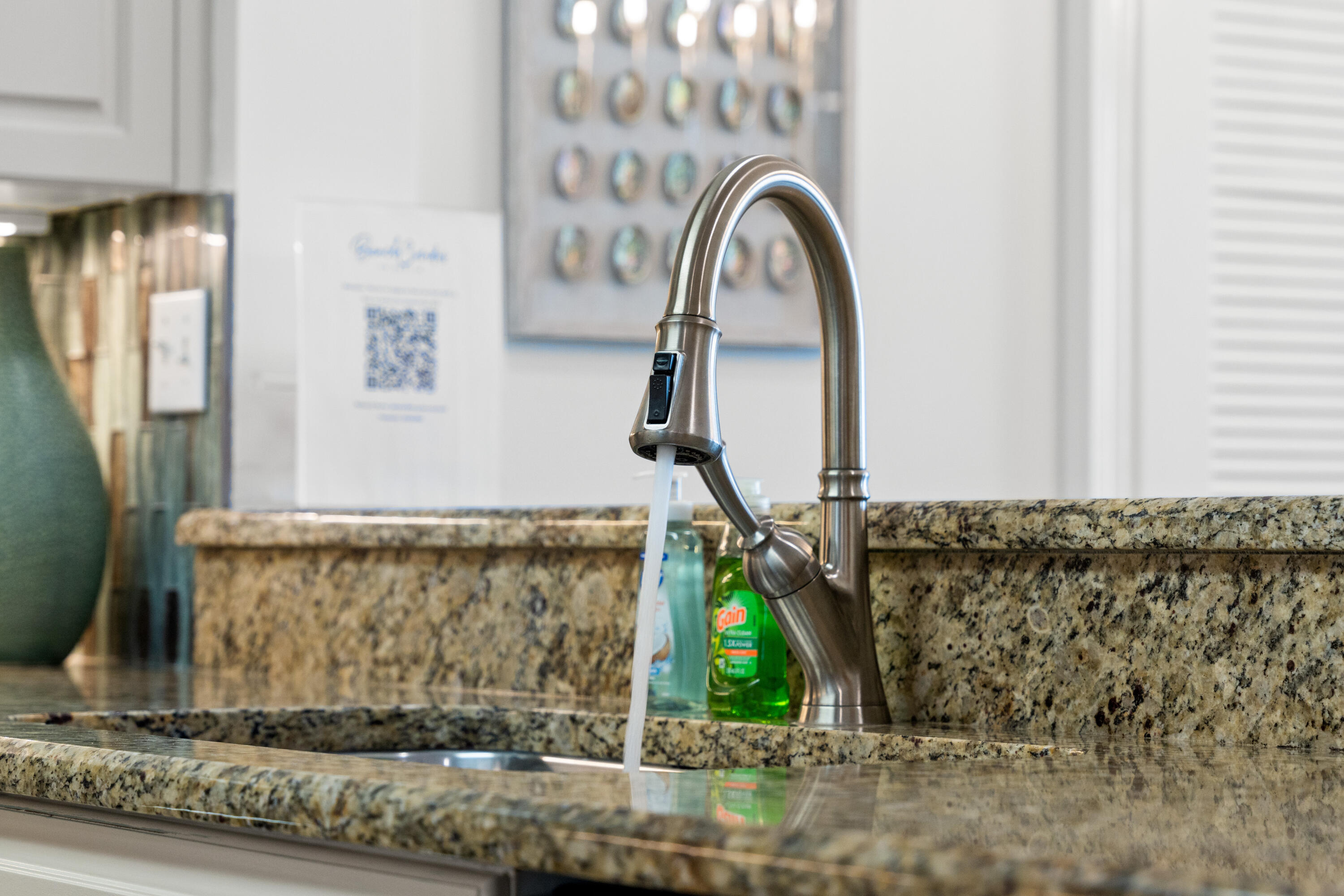 LEEWARD KEY - Residential