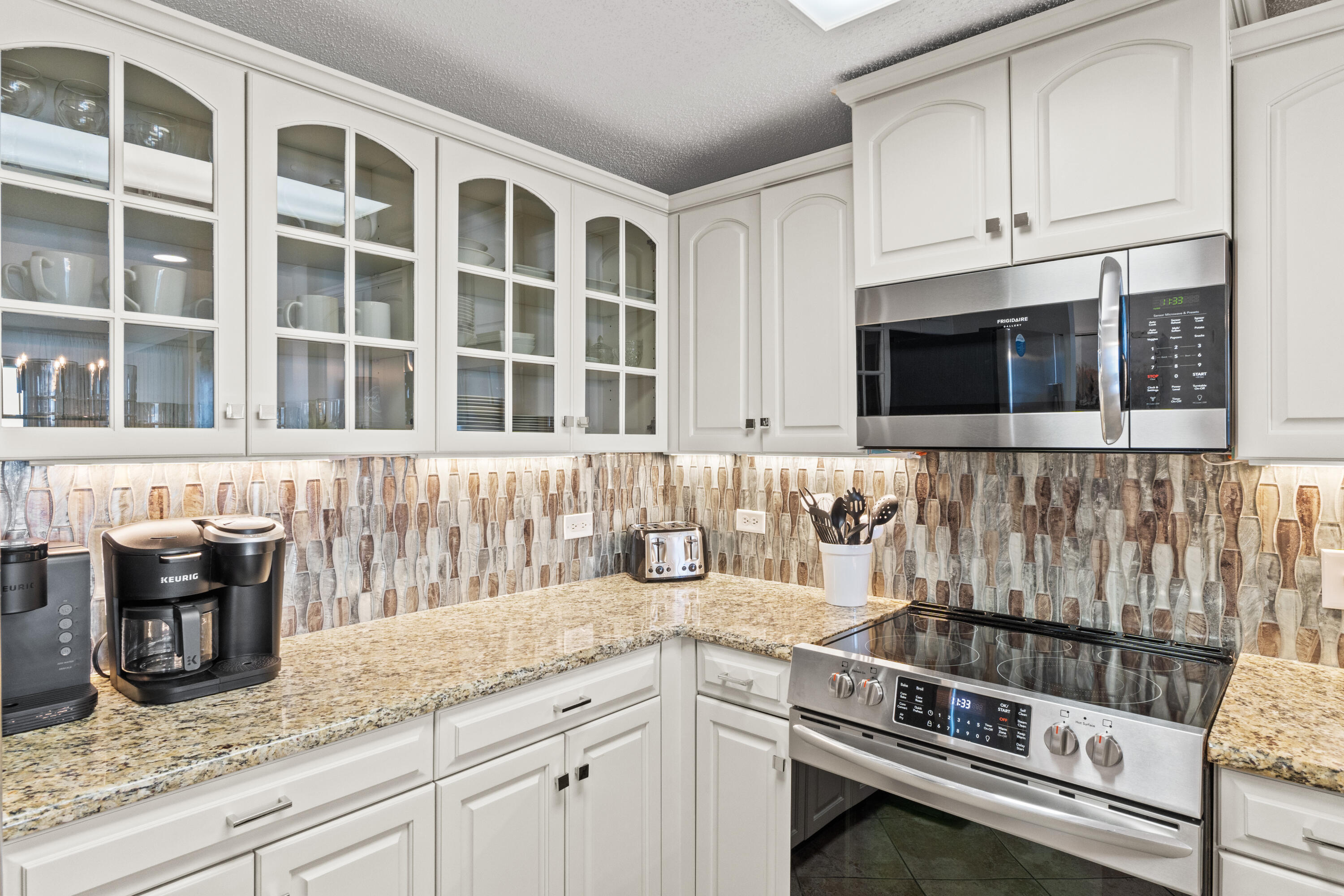 LEEWARD KEY - Residential