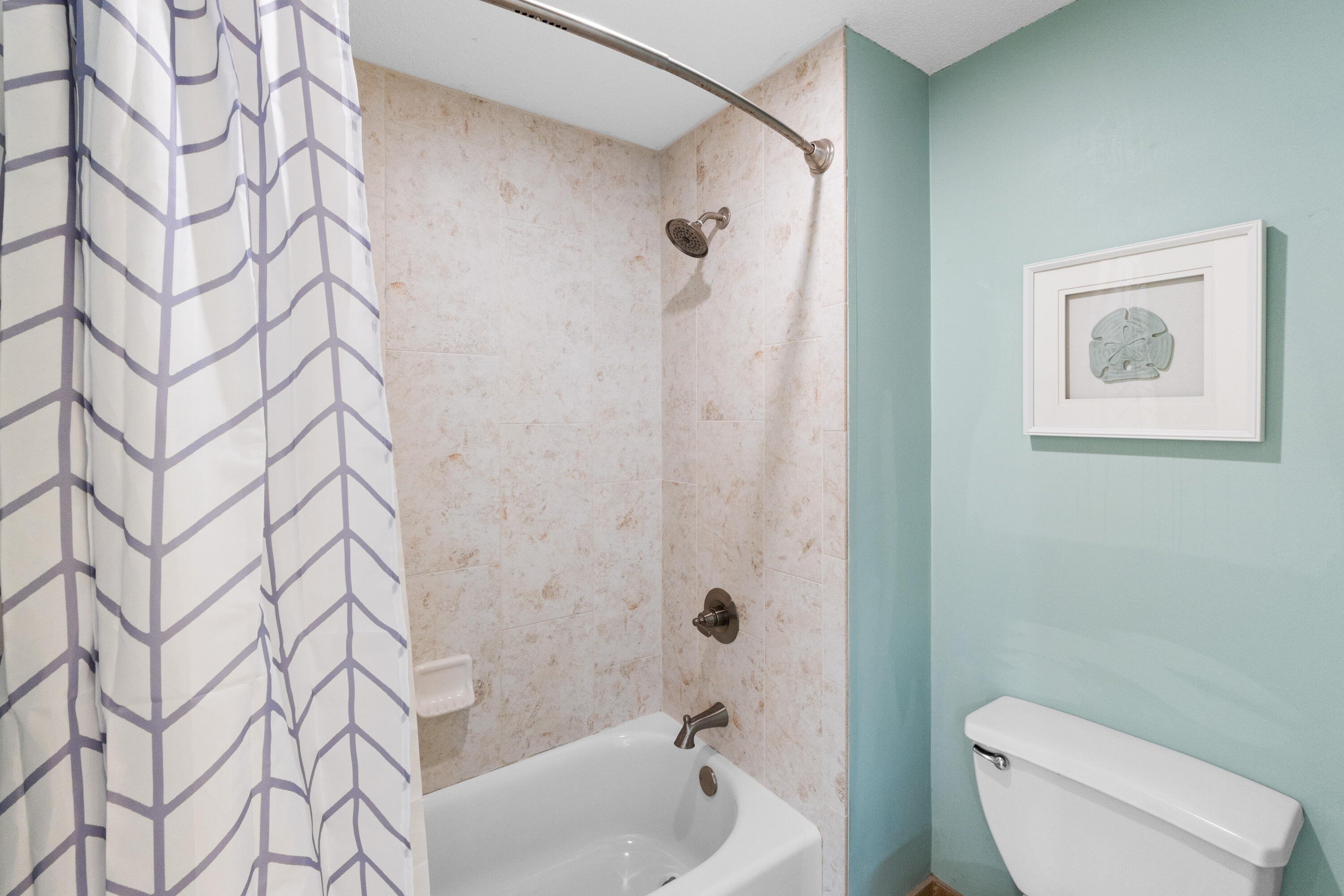 LEEWARD KEY - Residential