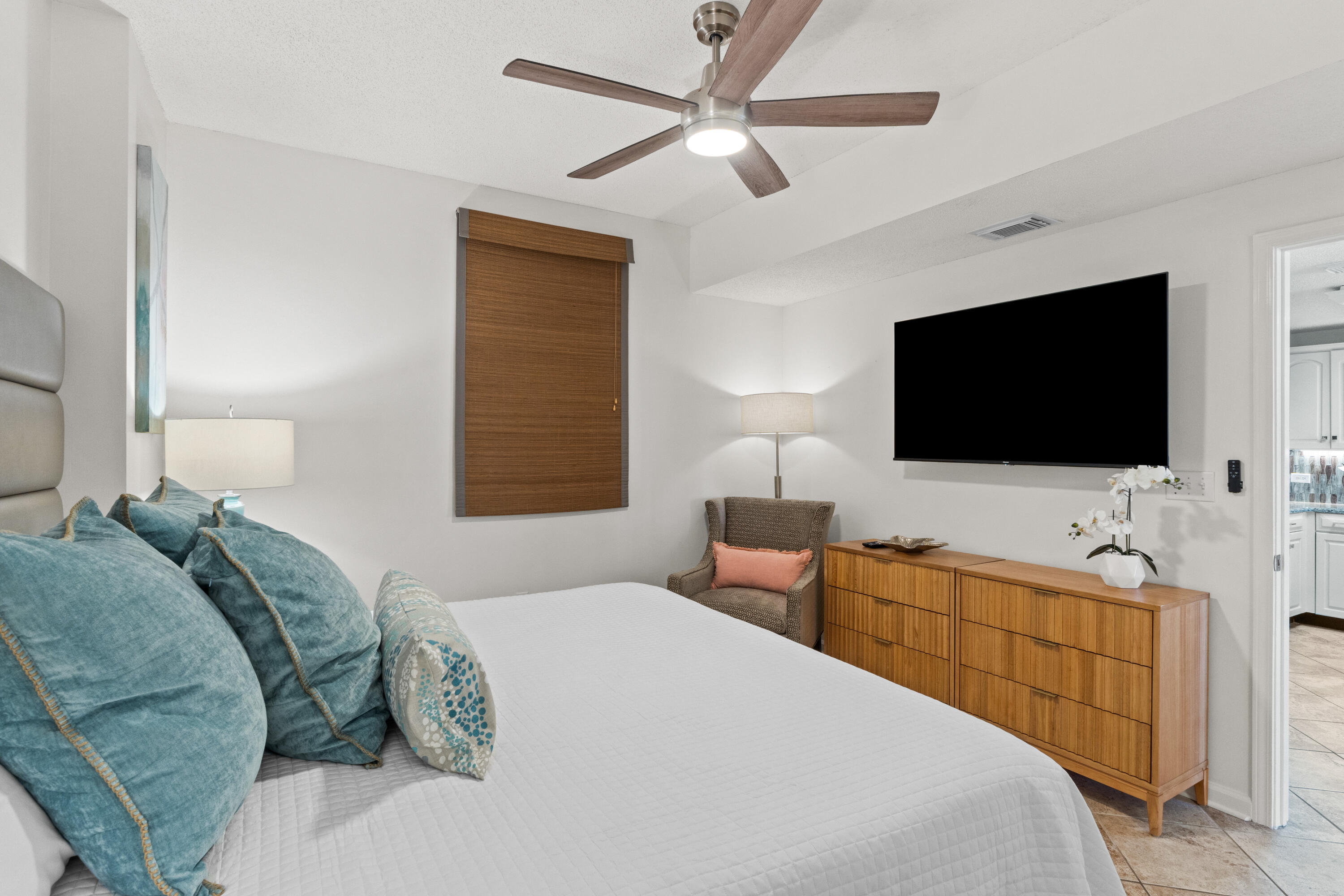 LEEWARD KEY - Residential
