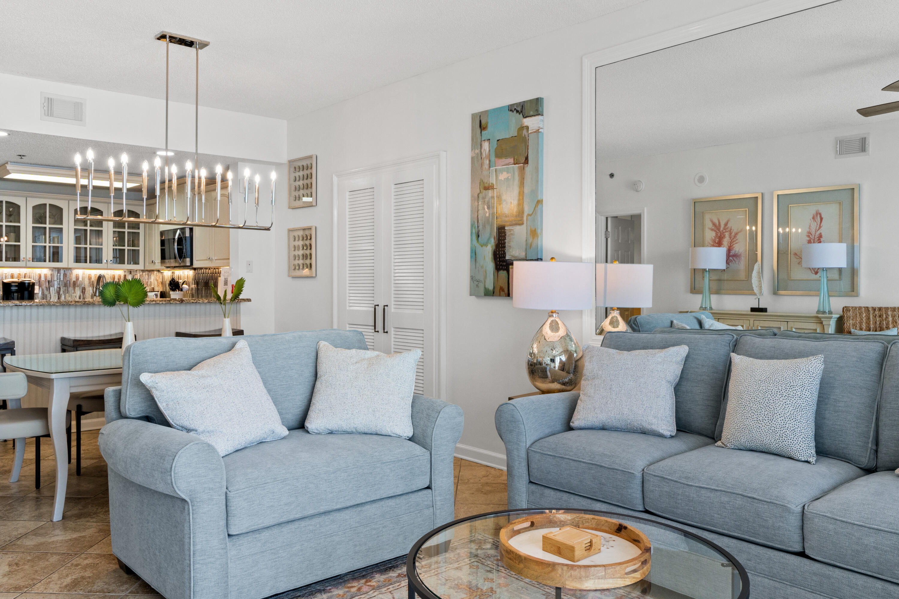LEEWARD KEY - Residential