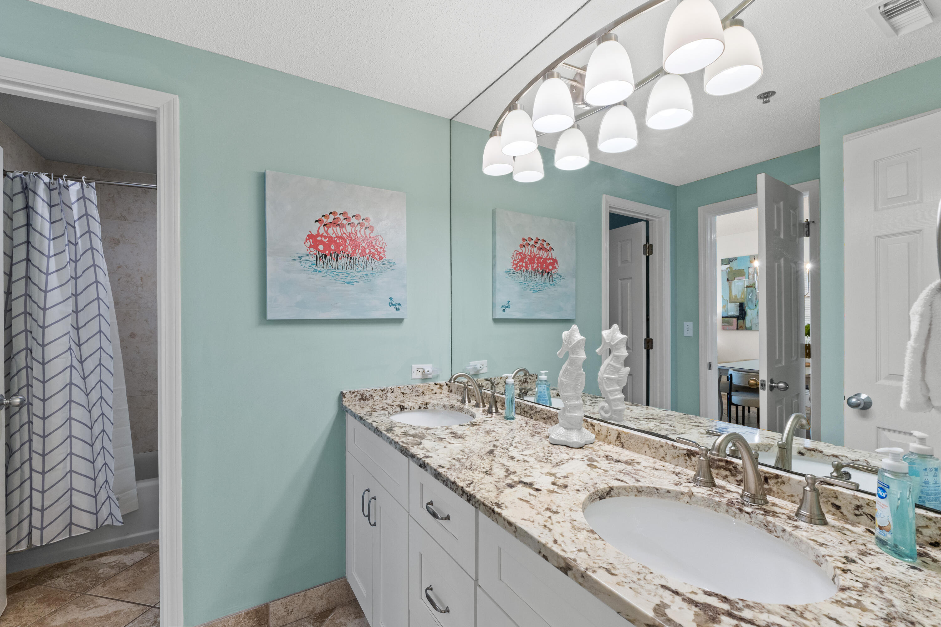 LEEWARD KEY - Residential