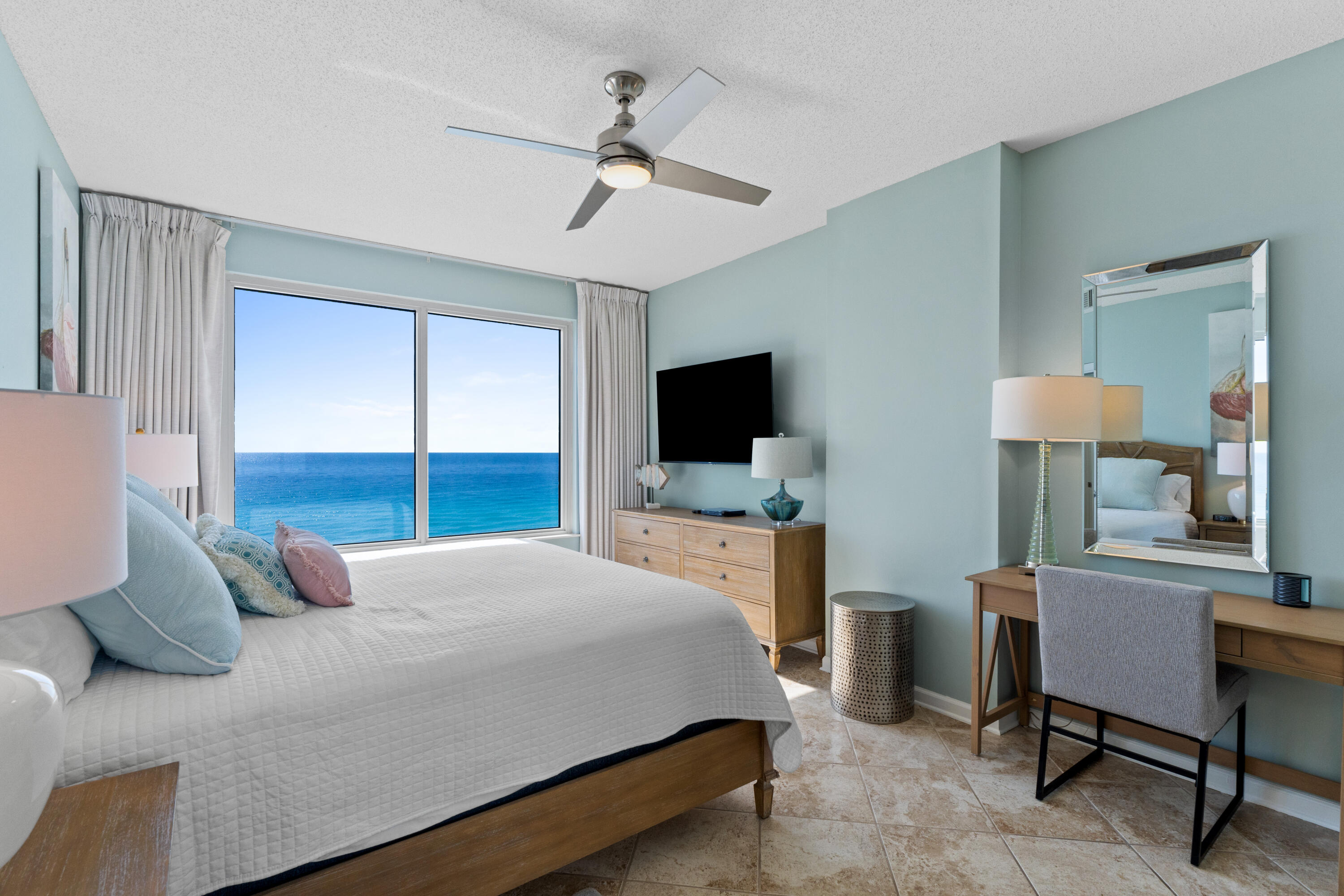 LEEWARD KEY - Residential