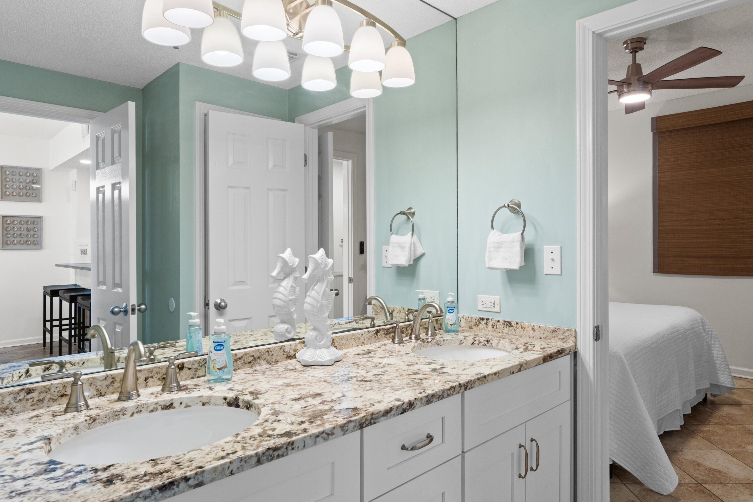 LEEWARD KEY - Residential