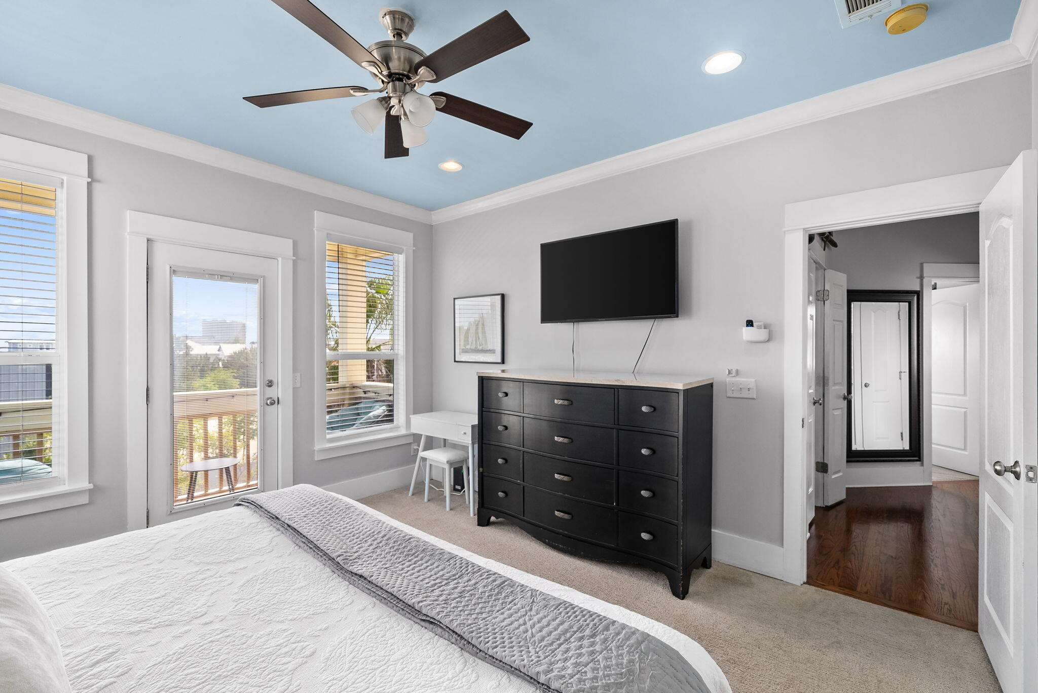 EMERALD WATERS VILLAGE - Residential