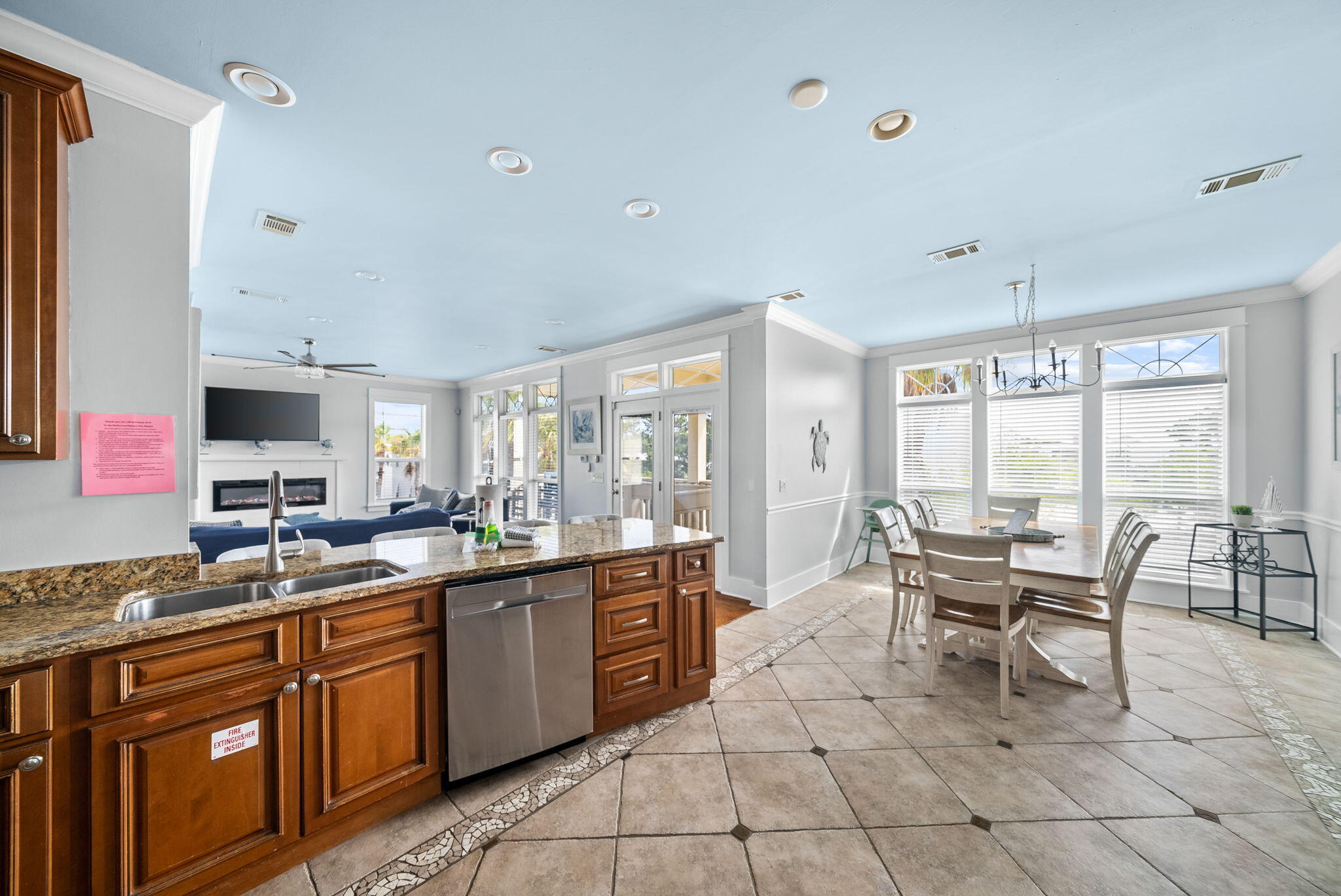 EMERALD WATERS VILLAGE - Residential