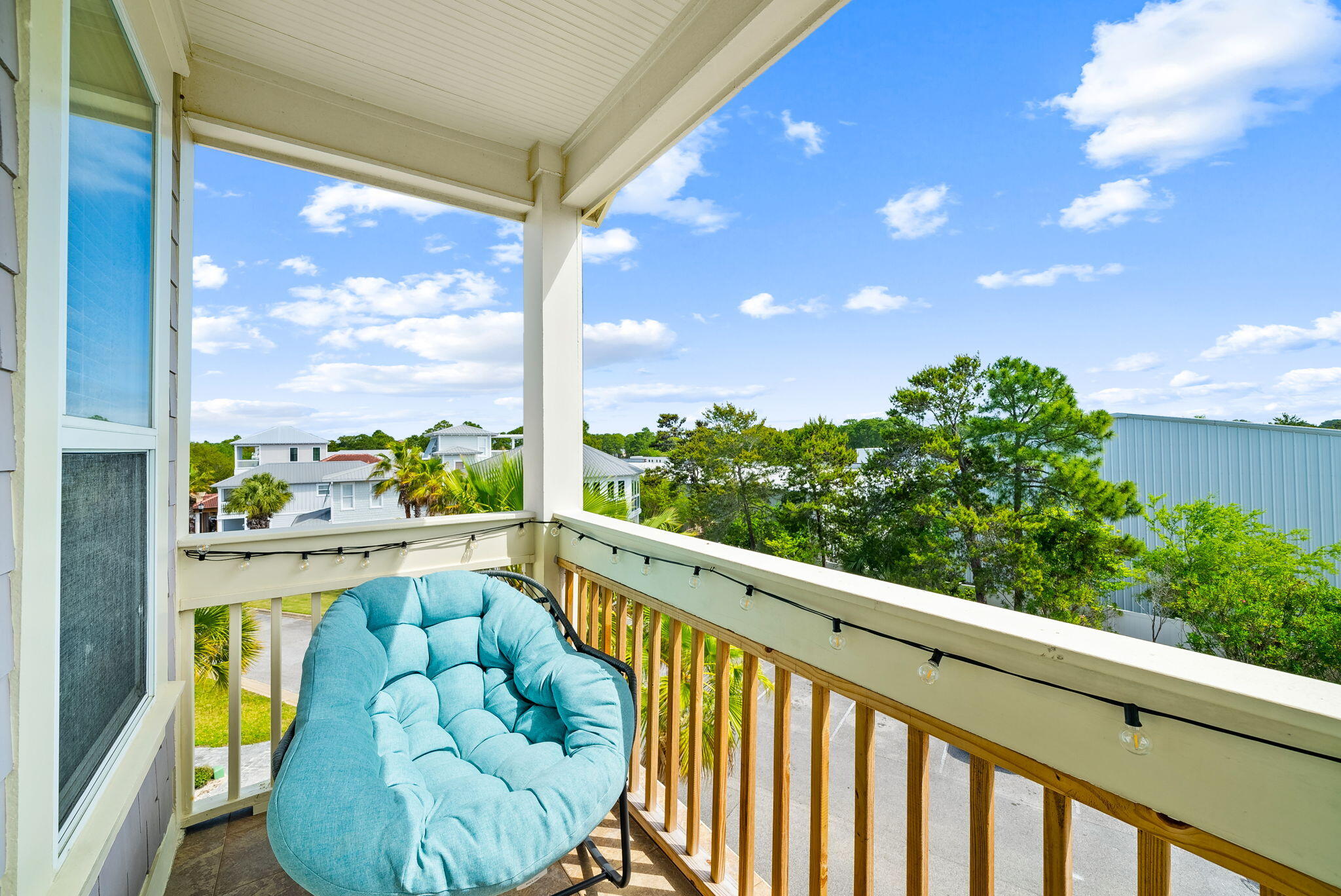 EMERALD WATERS VILLAGE - Residential