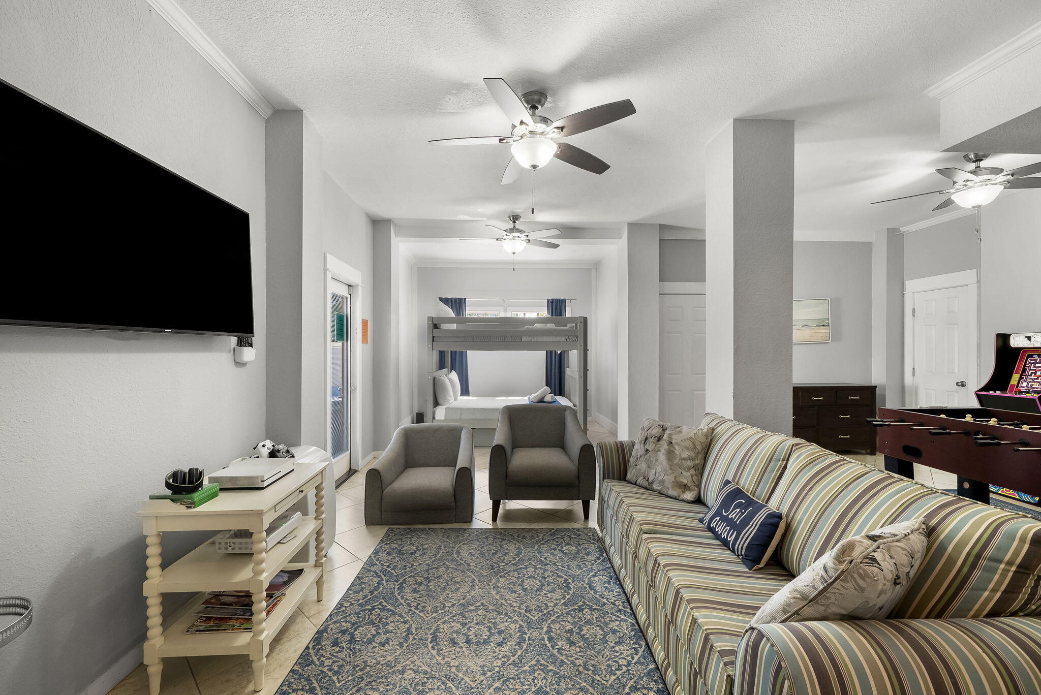 EMERALD WATERS VILLAGE - Residential