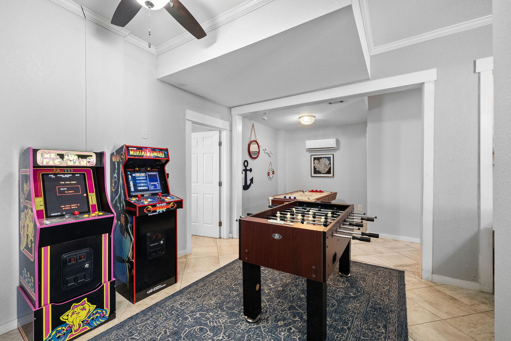 EMERALD WATERS VILLAGE - Residential