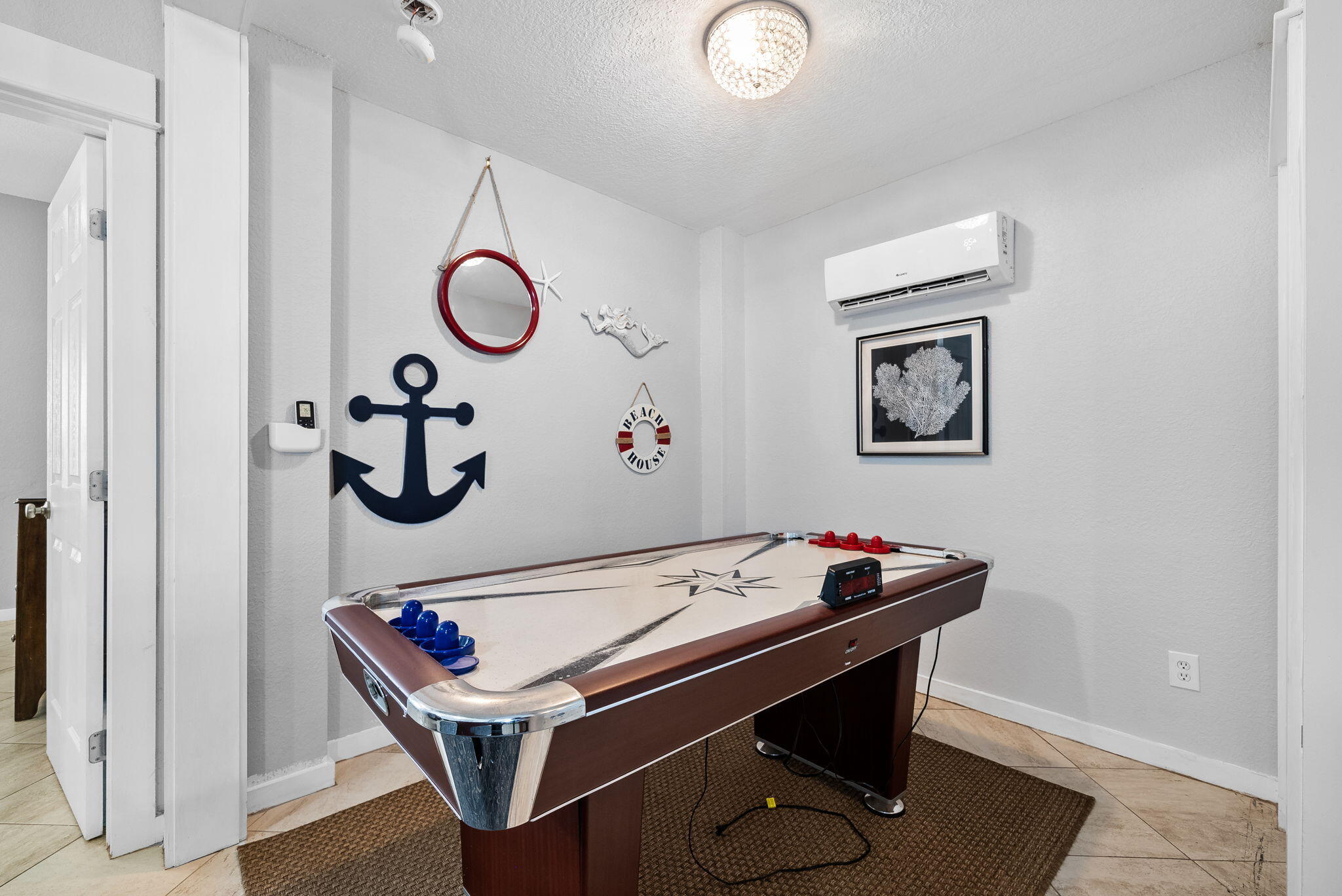 EMERALD WATERS VILLAGE - Residential