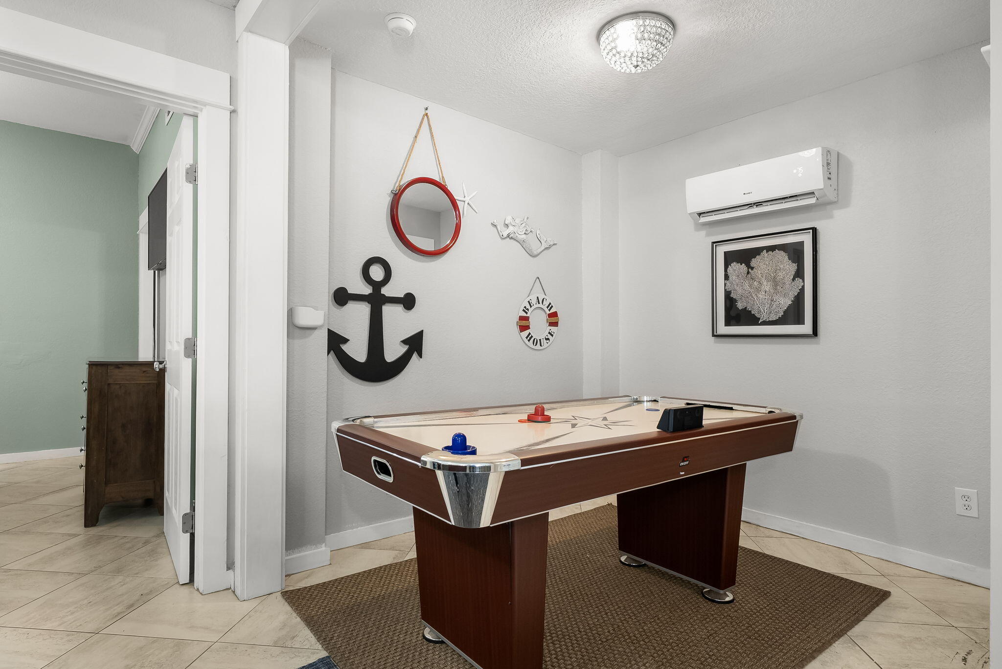 EMERALD WATERS VILLAGE - Residential