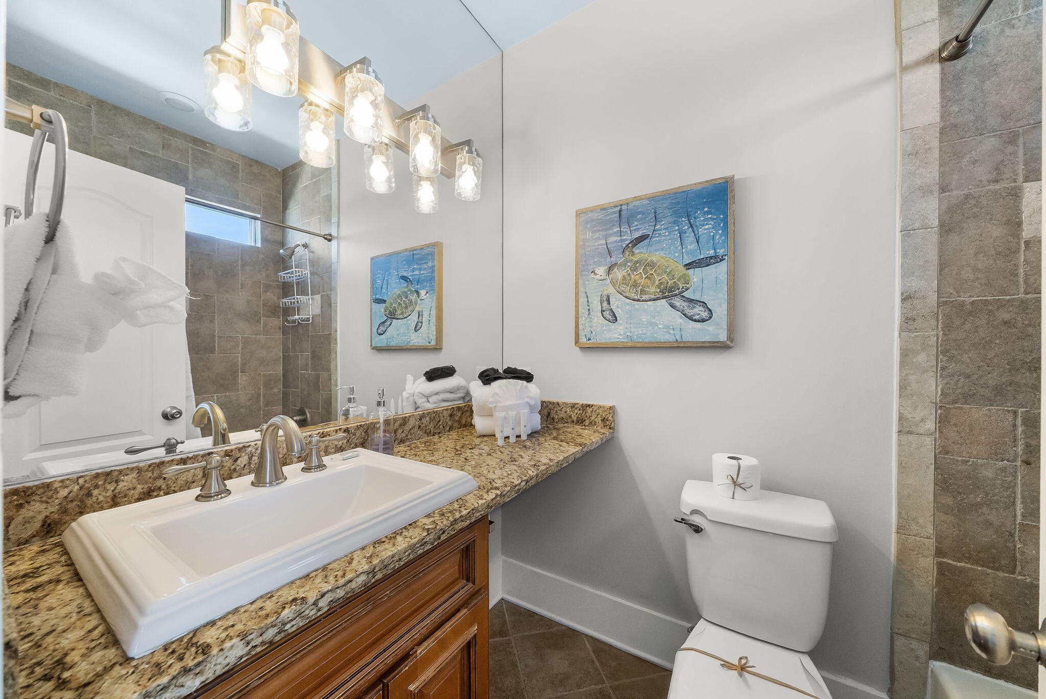 EMERALD WATERS VILLAGE - Residential