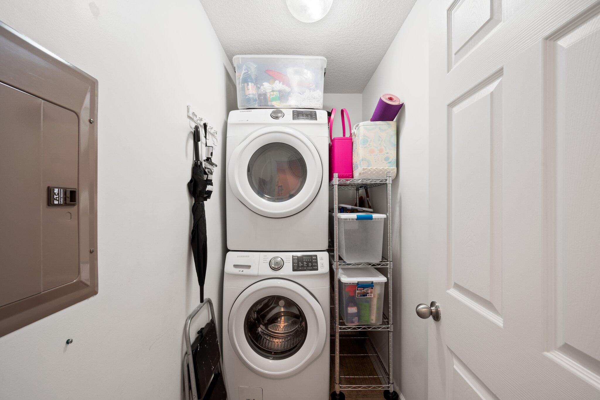 TROPIC WINDS - Residential