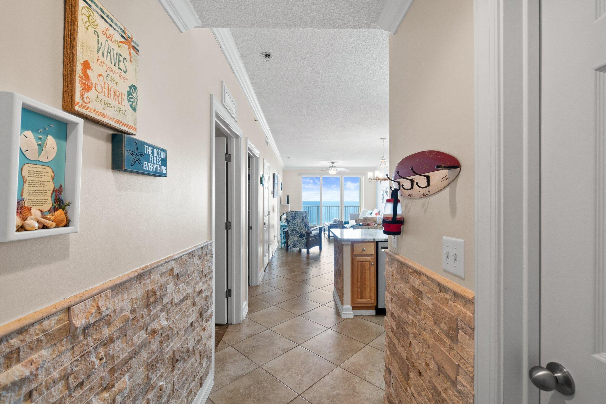 TROPIC WINDS - Residential