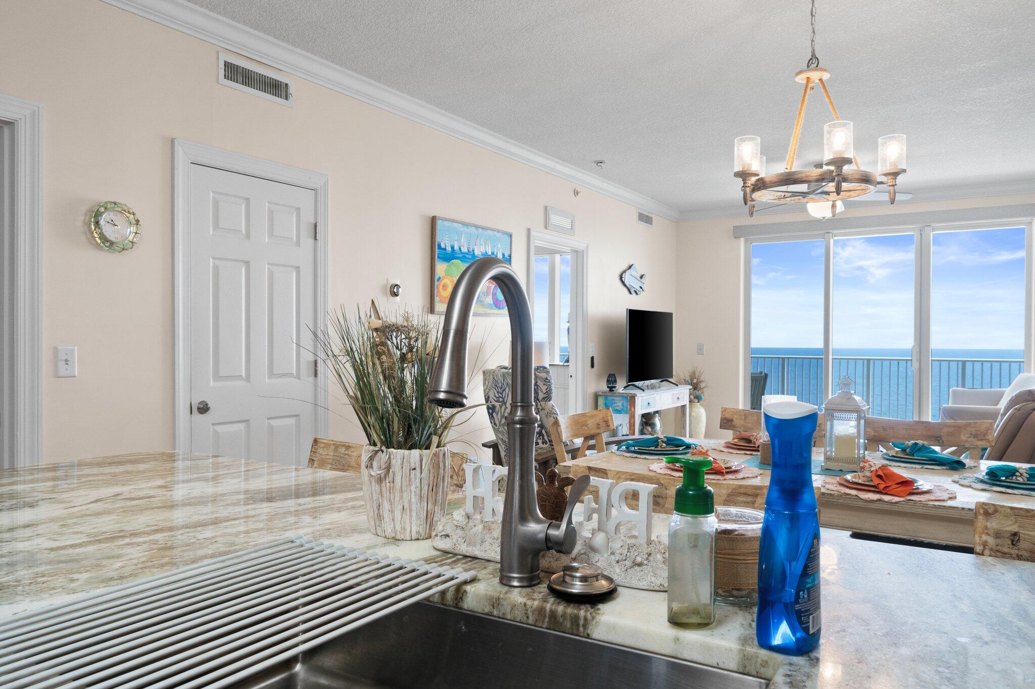 TROPIC WINDS - Residential